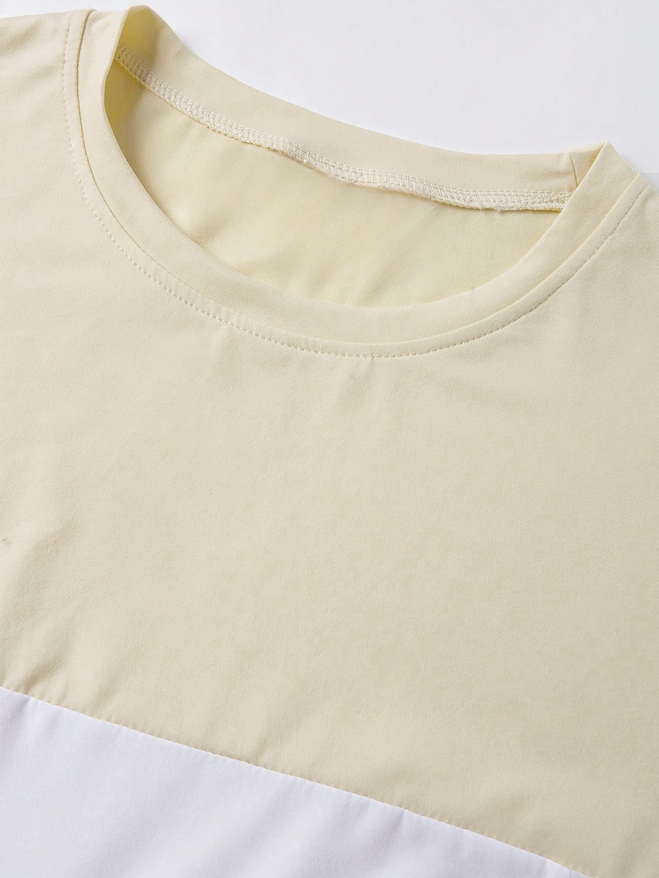 Men's Round Neck T-Shirt, Three-Color Patchwork Top with Asymmetric Double Stripes, Trendy Comfortable Breathable High-Quality Factory-Made Casual Fit