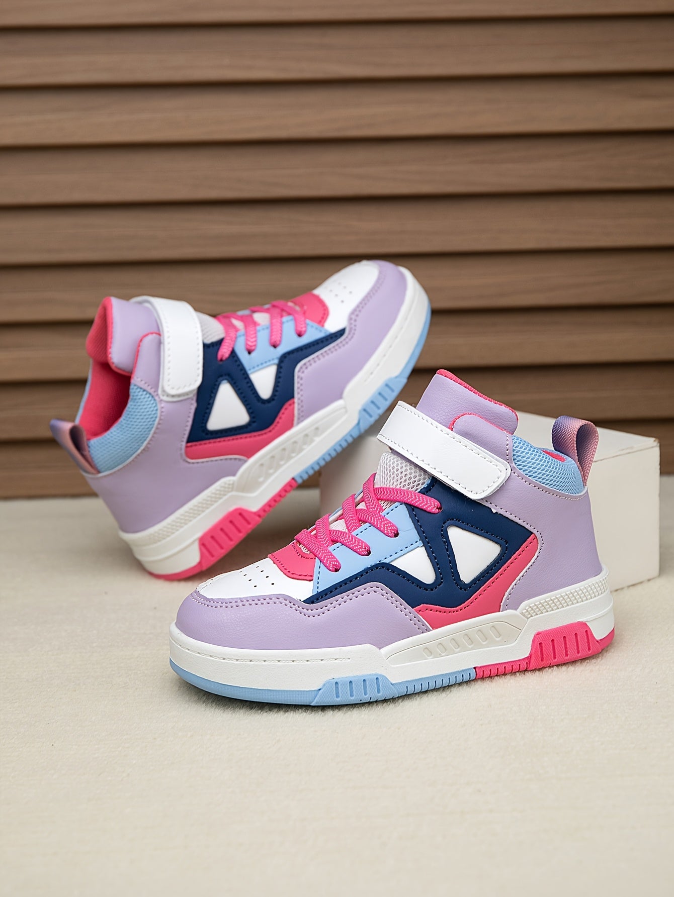 Youngsters' High-Top Sneakers with Color Block Design - Breathable, Non-Slip & Durable for Boys and Girls - Perfect for Outdoor Activities & Casual Attire