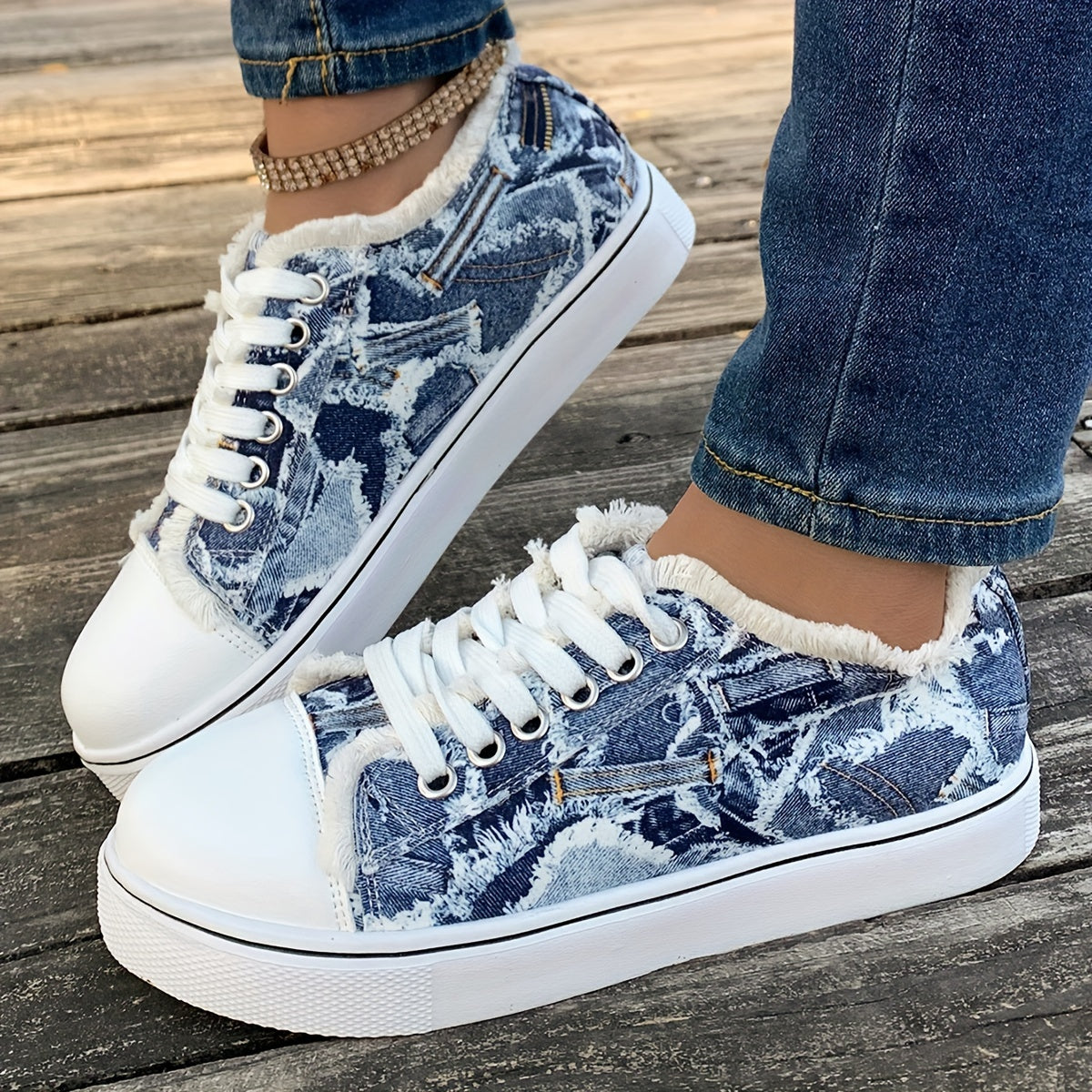 Women's Cartoon Print Sneakers, Lace Up Lightweight Soft Sole Skate Shoes, Low-top Walking Comfy Shoes plus size