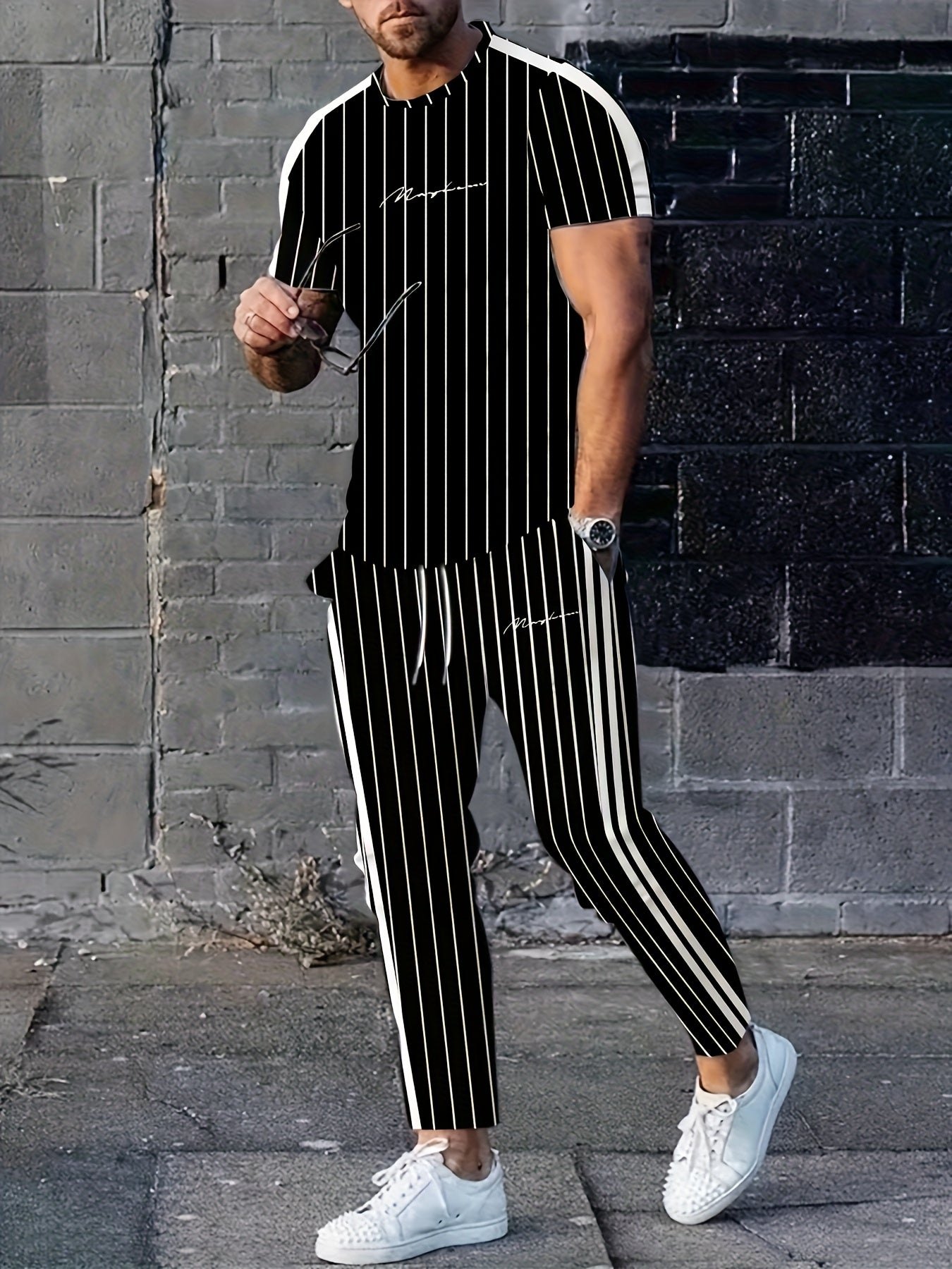 Summer Men's Striped Vertical Stripe 3D Print Casual Sports Short Sleeve Suit Fitness Sportswear Shorts T-shirt Men's Set Outdoor Sports Drawstring Pocket Hoodie Two-piece Set
