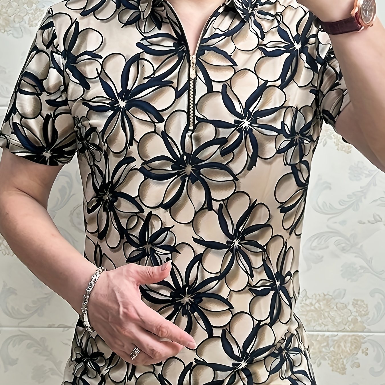 Men'S Lightweight Floral Print Short Sleeve T-Shirt - Stylish Black Beige Business Casual Top with Zipper Detail, Regular Fit for Summer, Summer Casual Wear Modern Casual Style Stylish Button Details