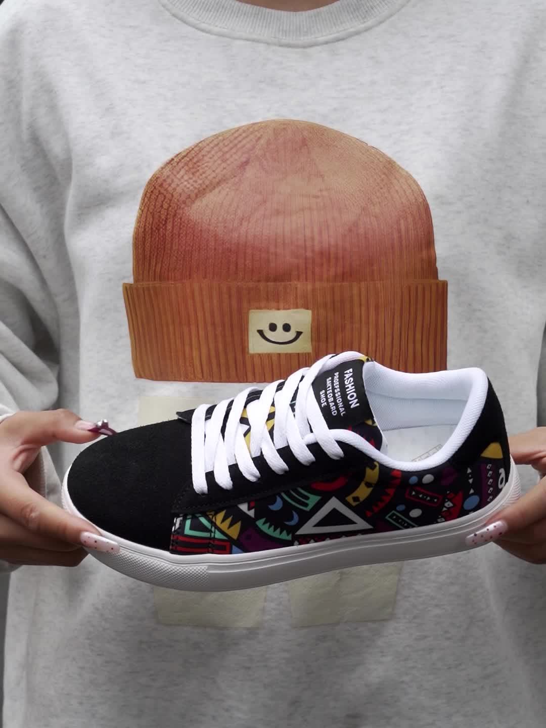 Trendy Graffiti Print Flat Sneakers, Lace Up Low Cut Lightweight Skate Shoes, Casual Versatile Outdoor Walking Shoes