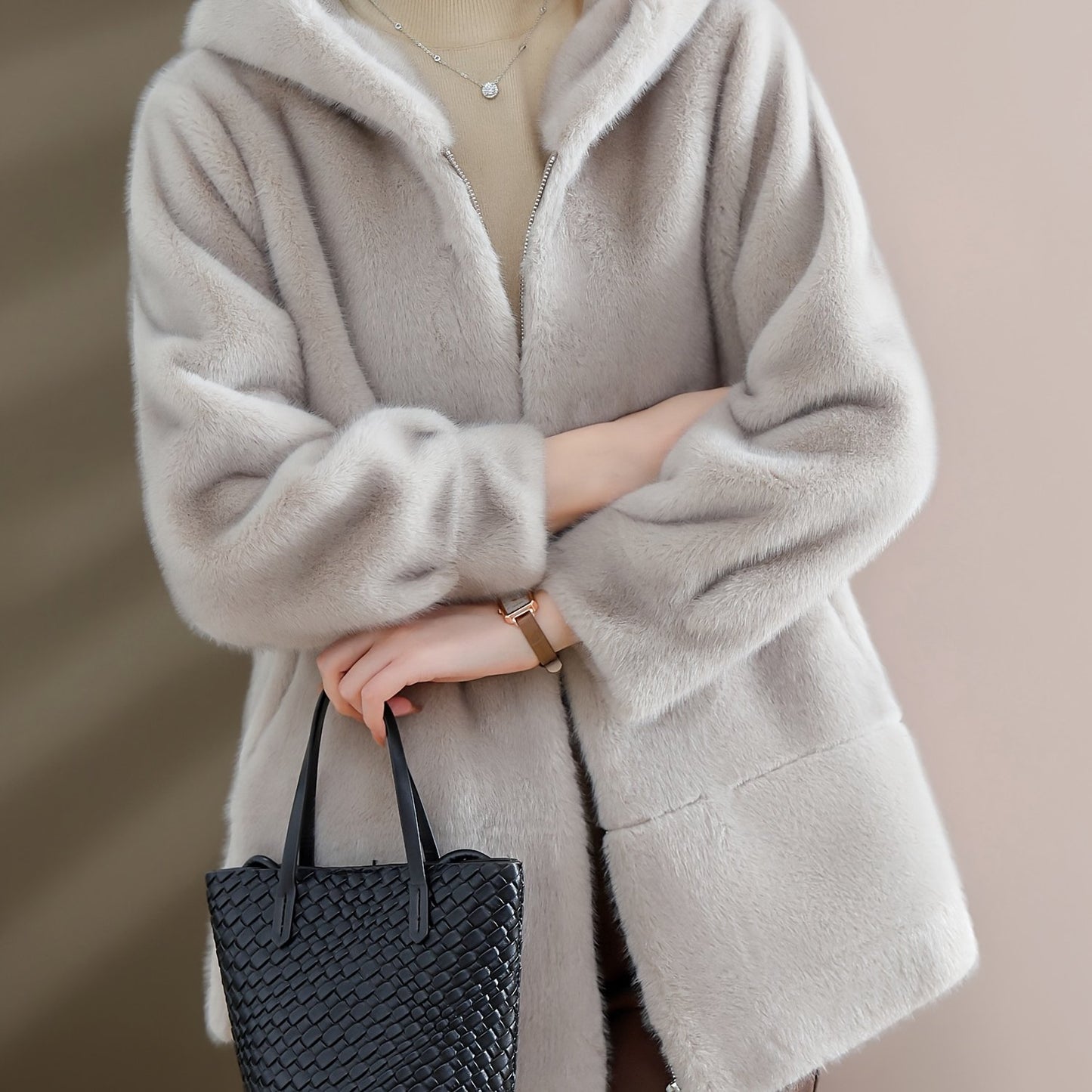 Women'S Winter Coat - Elegant Fur-like Exterior, Thick Insulated Cold Weather Jacket with Pockets, Sophisticated Outerwear for Everyday & Formal Events - Luxury Women'S Clothing (Non-Real Fur), Ladies Winter Coats, Seasonal F