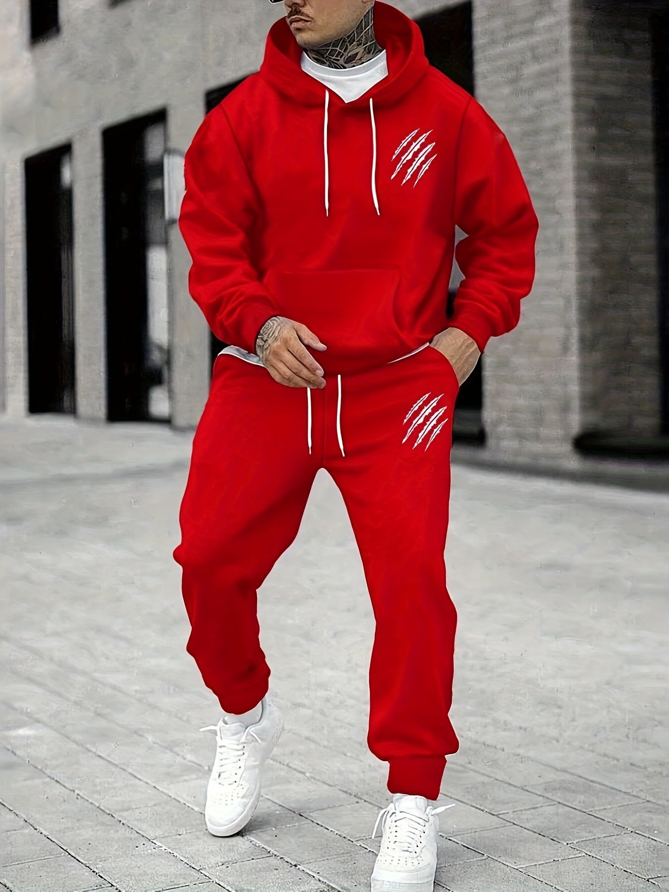 Men's Printed Hoodie and Drawstring Waist Sweatpants Two-Piece Set
