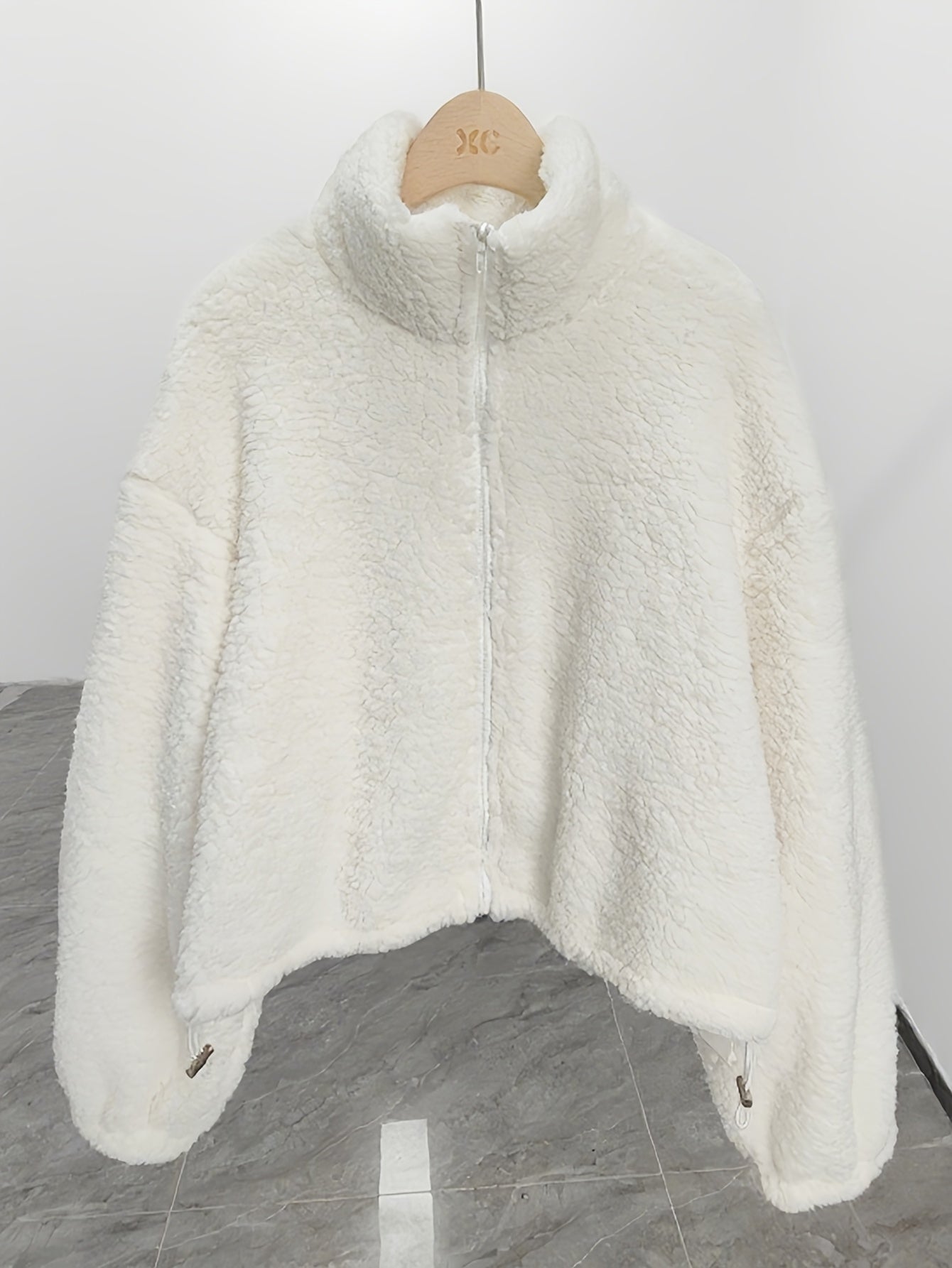 Elegant Solid Color Zip-Up Jacket for Fall and Winter Wear