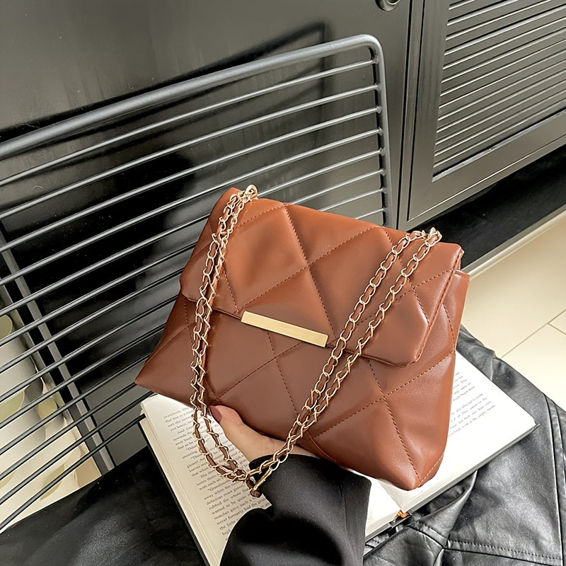 Women's Quilted Crossbody Bag - Adjustable Chain Strap, Zipper Closure, Spacious Casual Fashion Shoulder Bag, Durable Material, Urban Style, Ladies Handbag. Perfect for Daily Outings, Travel, Commuting, Dates, Shopping, and P
