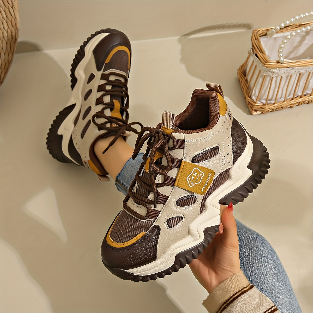 1 Pair Women'S Mid-Top Casual Sneakers, Fashion Mesh Design, Lace-Up Closure, Fabric Upper Lining, Faux Sole, Textile Insole - Spring Season Footwear