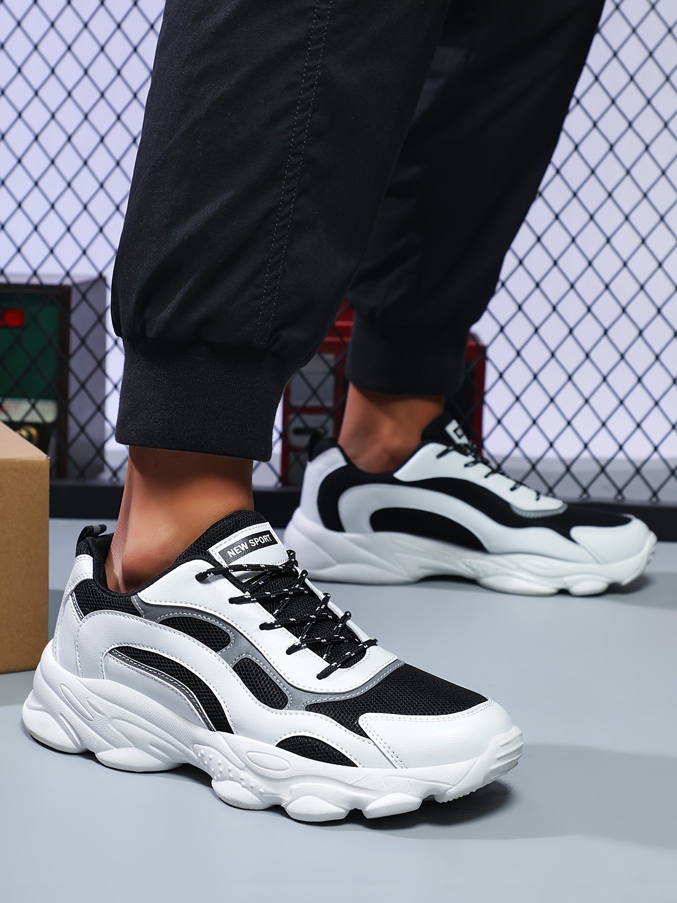 Men's Trendy Reflective Design Chunky Shoes, Comfy Non Slip Lace Up Vintage Sneakers For Men's Outdoor Activities