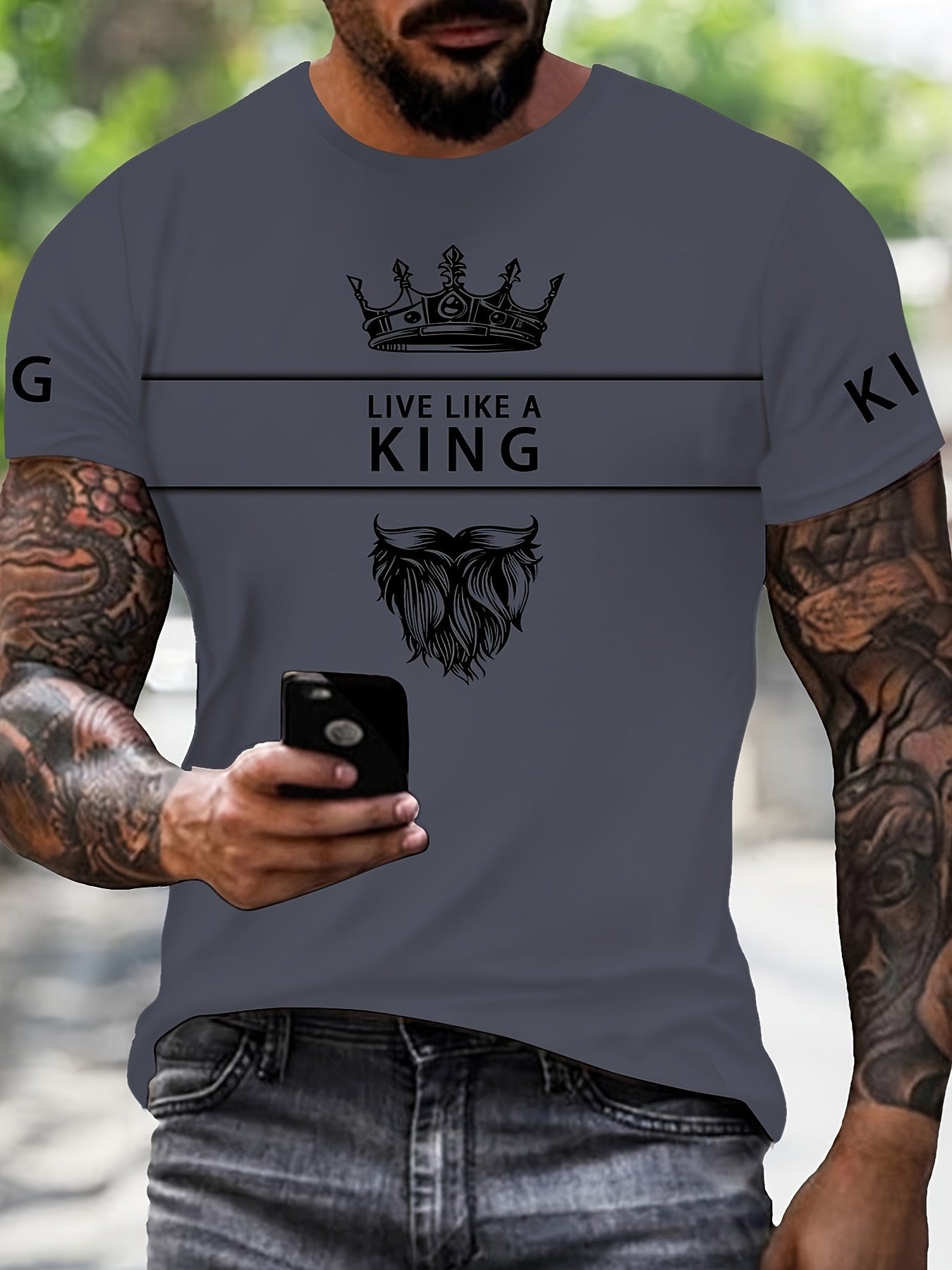 Men's 3D Digital Print T-Shirt with Crown "LIVE LIKE A KING" Slogan - Casual Round Neck Regular Fit Machine Washable Graphic Tee for Casual Attire, Streetwear Fashion, Bold Statement Shirt, Durable Fabric Shirt
