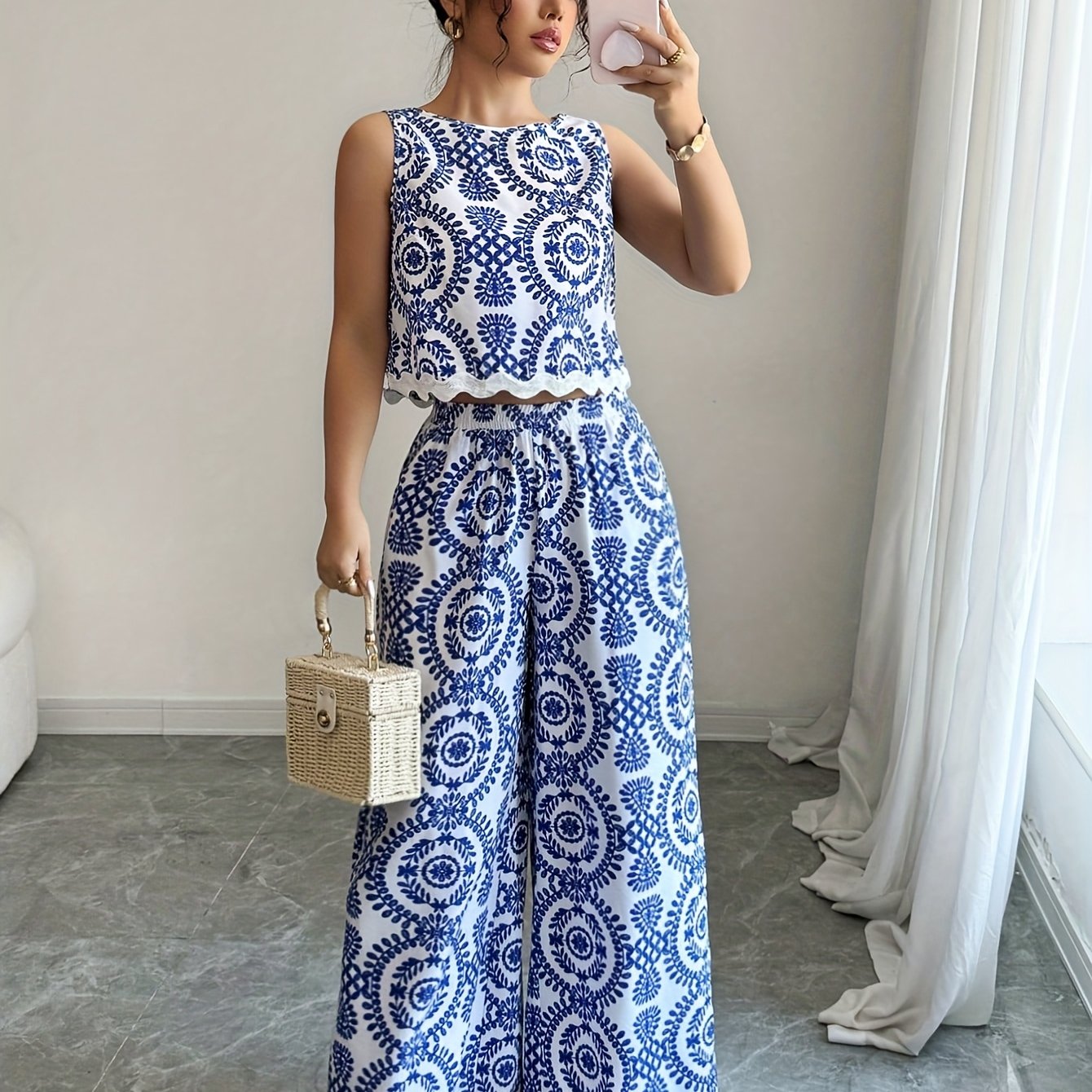 2pcs Women's Plant Pattern Round Neck Sleeveless Top and Pants Set