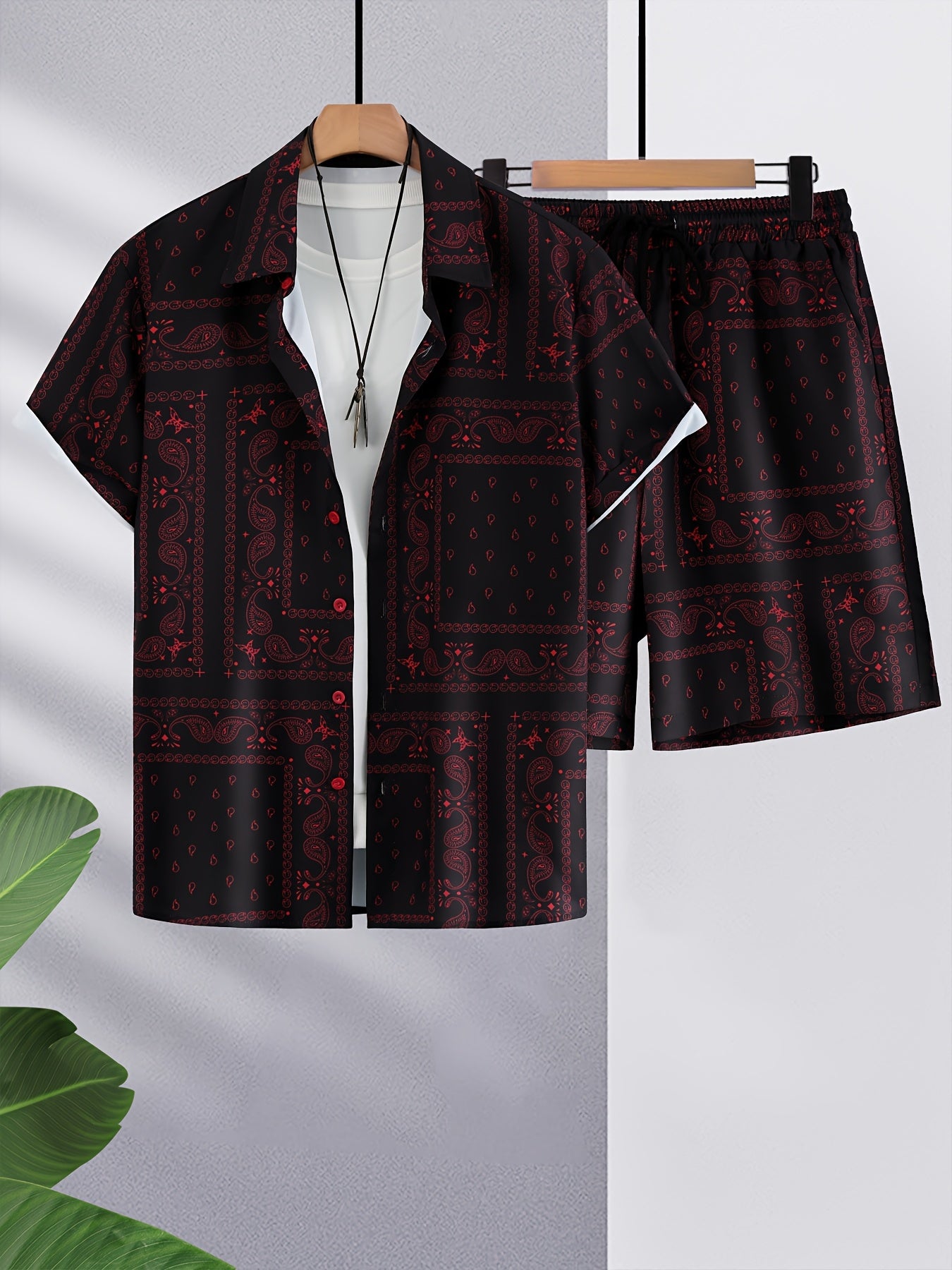 Men's Paisley Print Short Sleeve Shorts Single Button Shirt Suit with Elastic Cord and Pockets