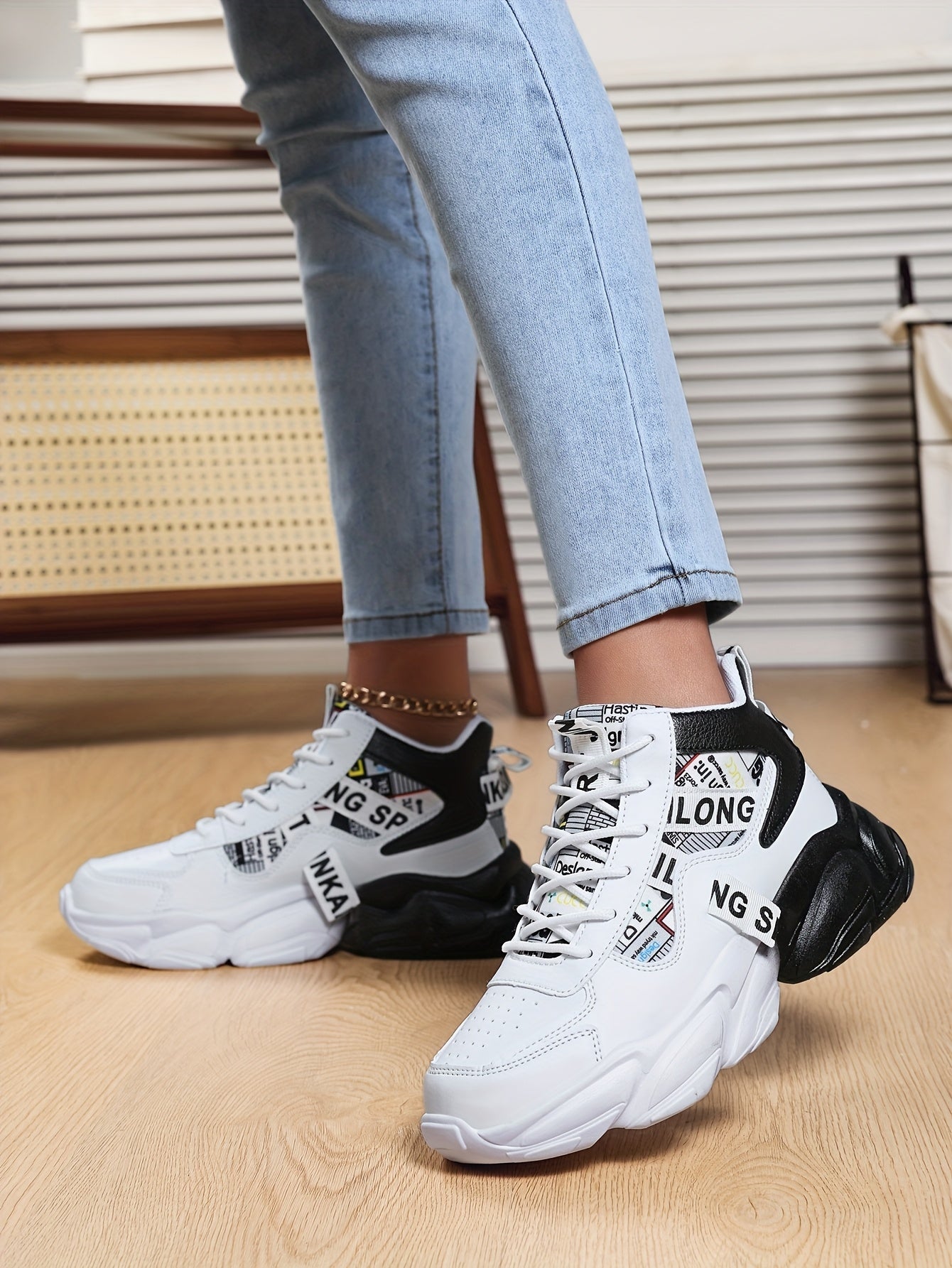 Women'S High-Top Plaid Skate Sneakers - Lightweight, Non-Slip, Shock-Absorbing Sneakers with EVA Sole, Synthetic Faux Leather Upper Fabric Lining for All-Season Sports and Casual Wear, Casual Sneakers Stylish Lace-Up Shoe