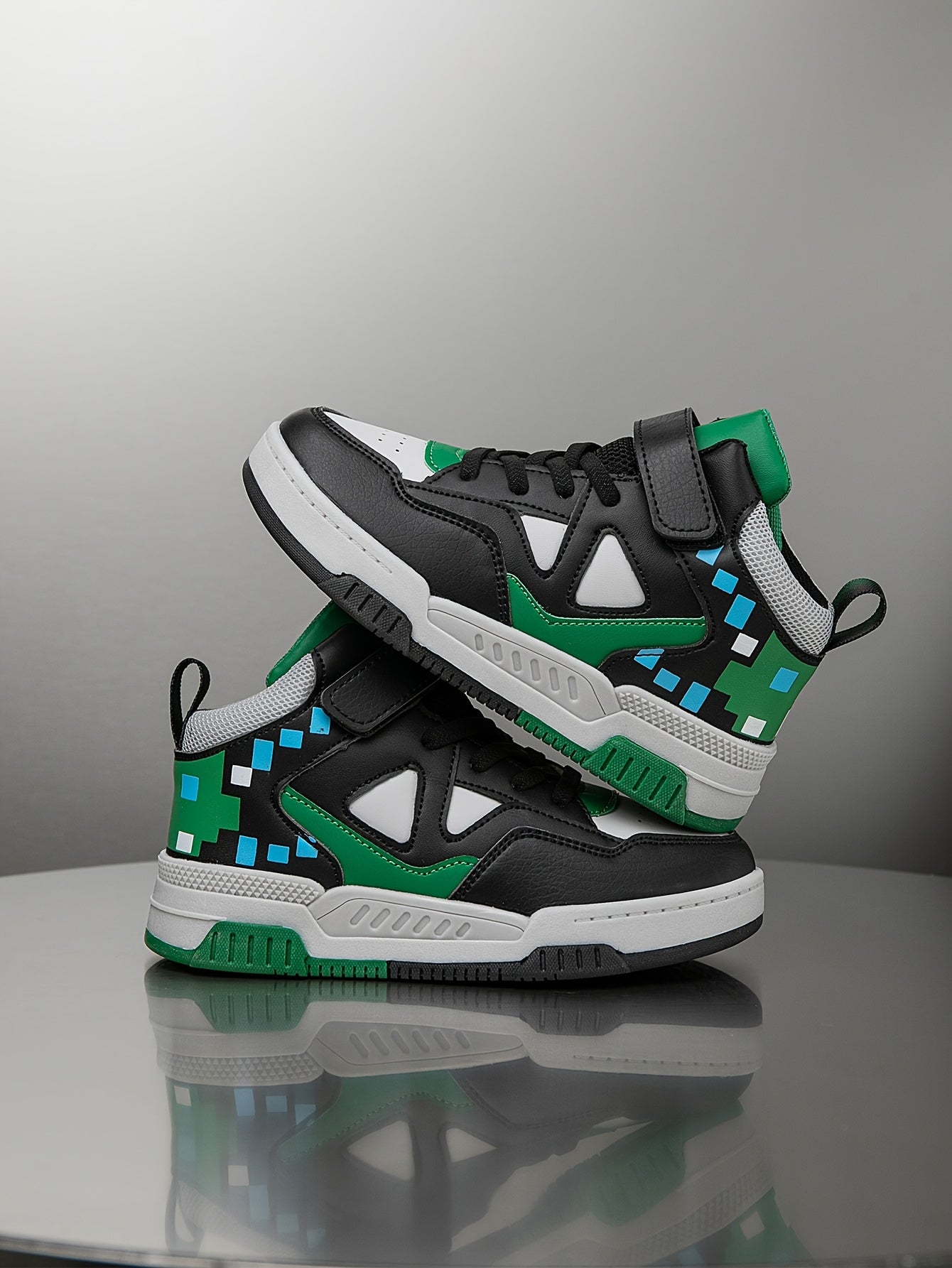 Youngsters' High-Top Sneakers with Color Block Design - Breathable, Non-Slip & Durable for Boys and Girls - Perfect for Outdoor Activities & Casual Attire