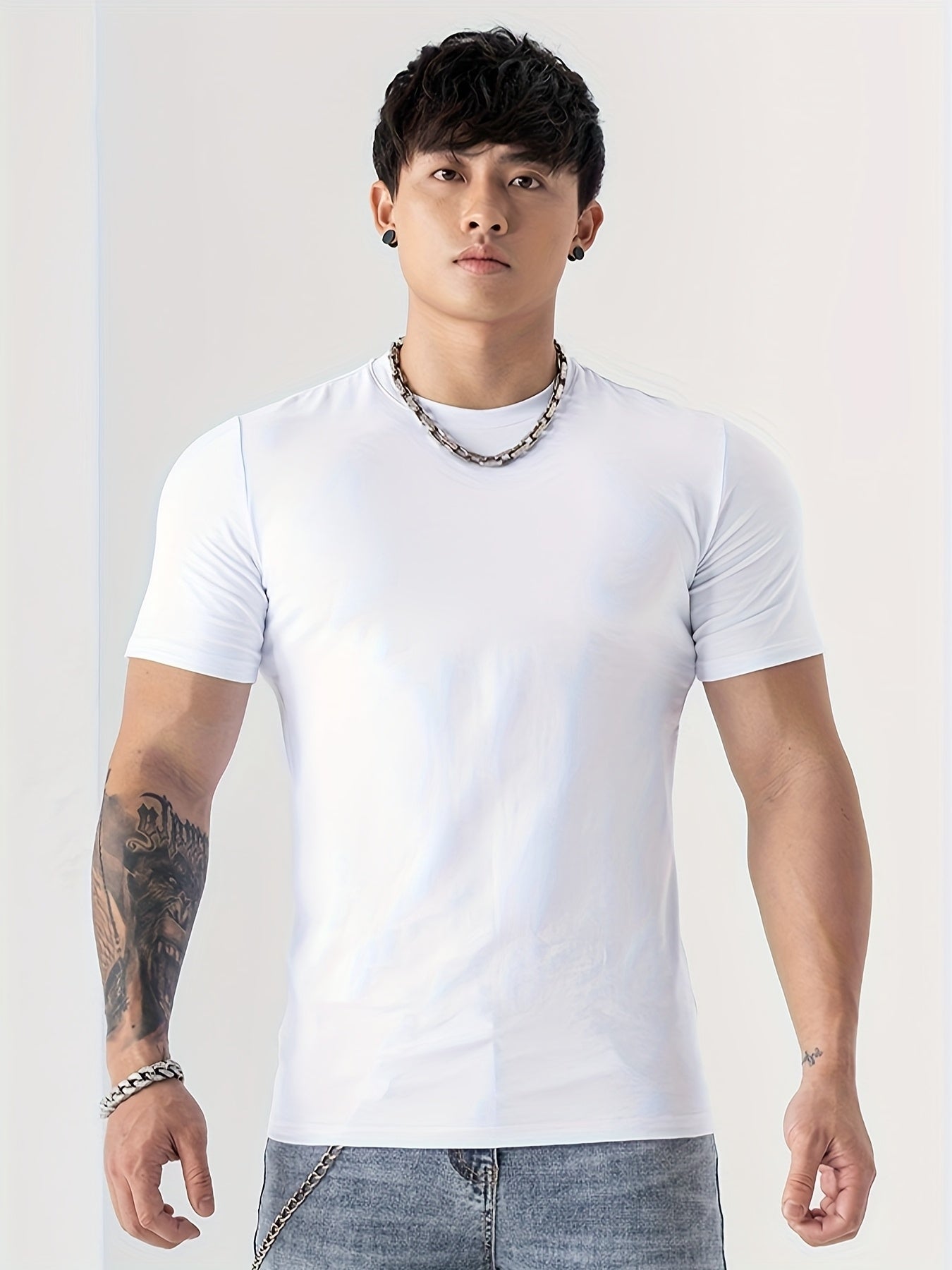 Men's Summer Athletic T-Shirt - Moisture-Wicking Stretch Fabric Slim Fit Round Neck Short Sleeve Tee for Gym, Running, Training - Solid Color Black, Gym Apparel Machine Washable Top, Gym Shirts