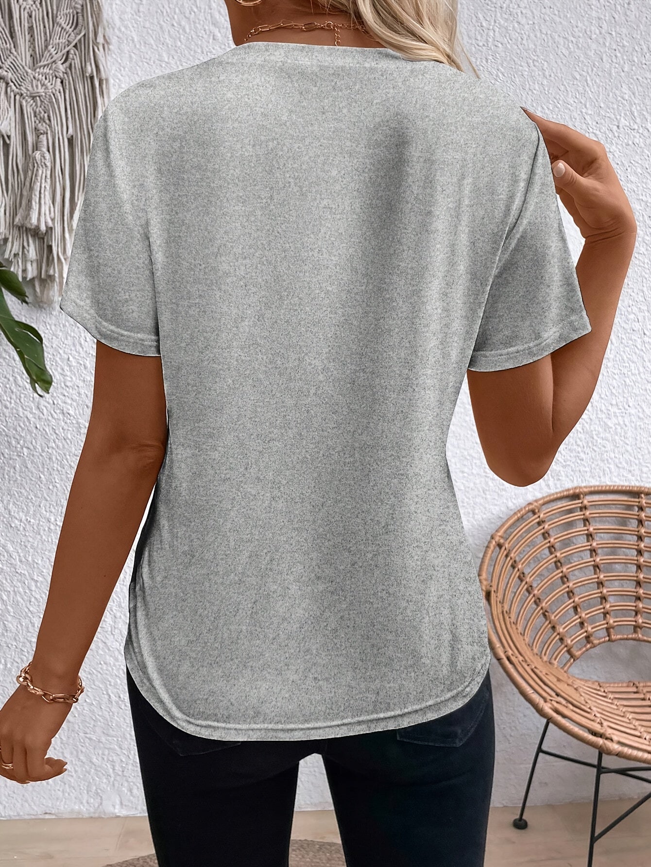 Women's Elegant Light Grey Short Sleeve Round Neck T-Shirt - Soft Medium-Stretch Fabric, Machine Washable, Versatile All-Season Casual Top, Casual Attire, Sophisticated Style, Comfortable Fit