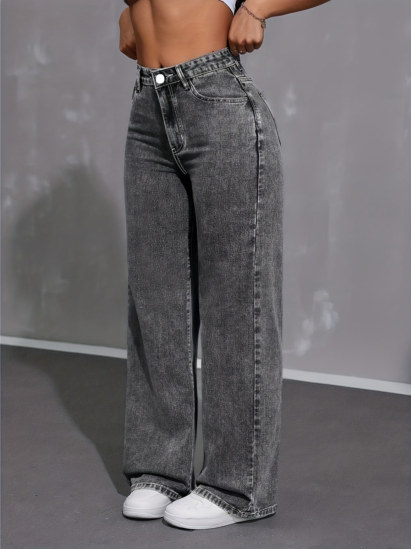 Women’s High-Waisted Straight-Leg Jeans with Stretchy Fit