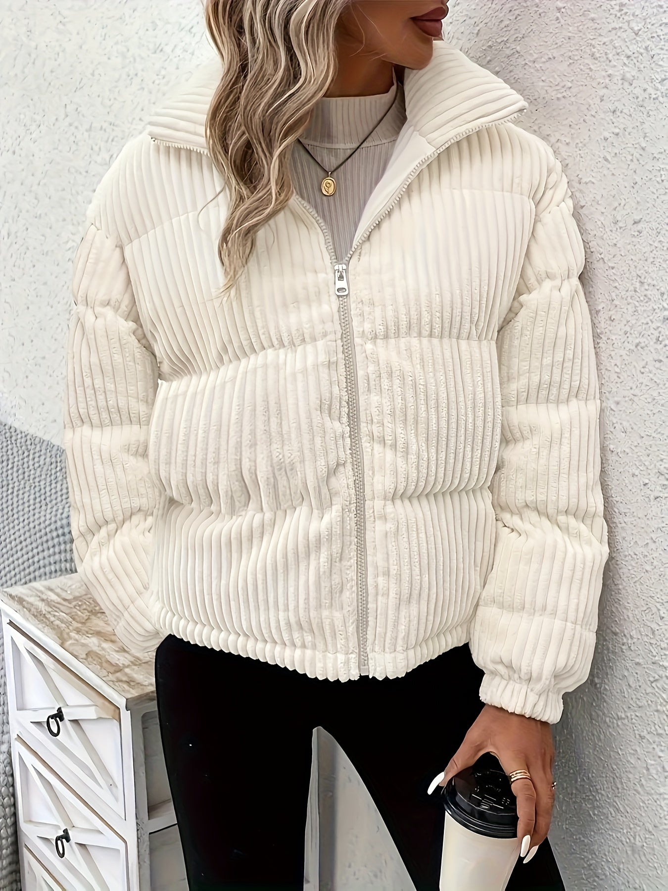 Women's White Jacket Winter Warm Short Short-Length Coat - Short-Waisted Collar & White -Like-Look (No) Trim, Hand Washable Outerwear for Casual &, Versatile Outer Layer for Dresses/Skirts