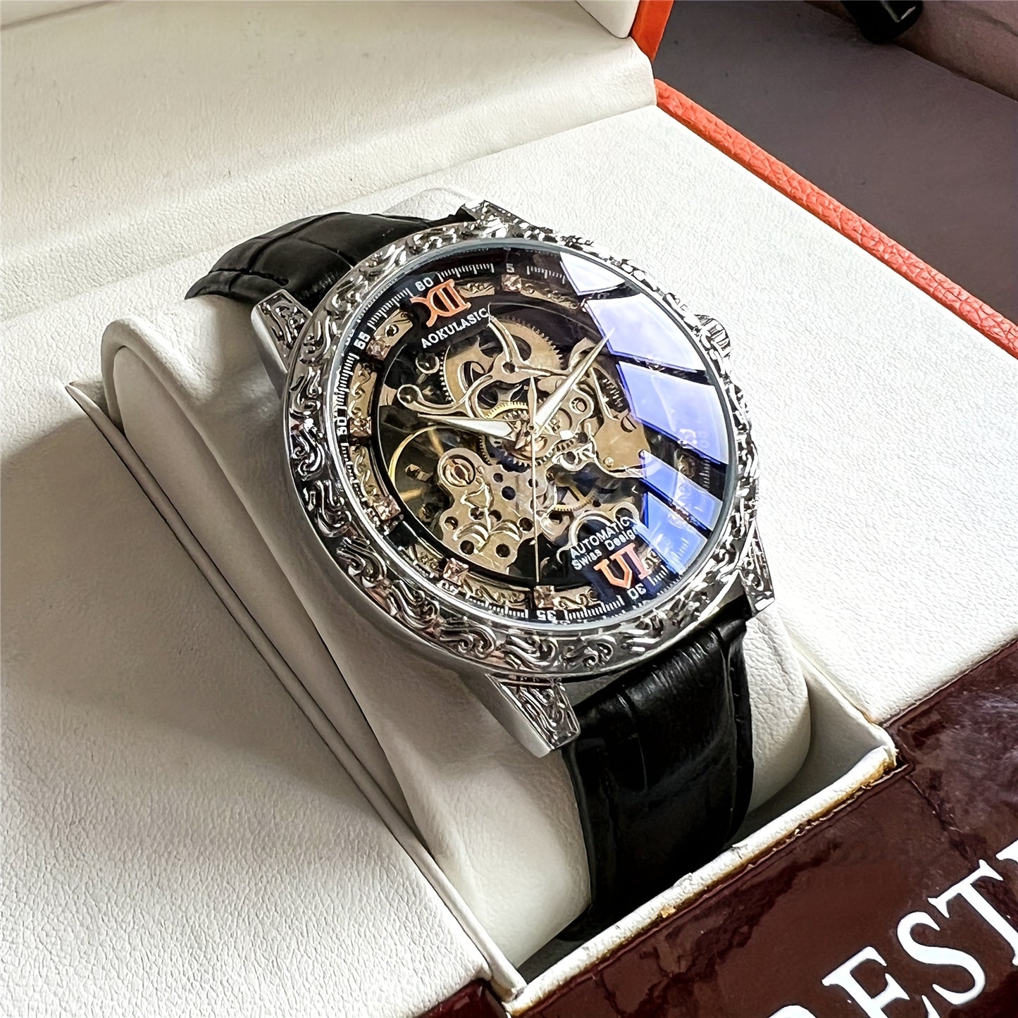 Vintage Hollow Carved Automatic Mechanical Men'S Watch, Fashionable Luxury Men'S Watch, High-end Thickened Mechanical Style Hip-Hop Party Wristwatch, Without Battery
