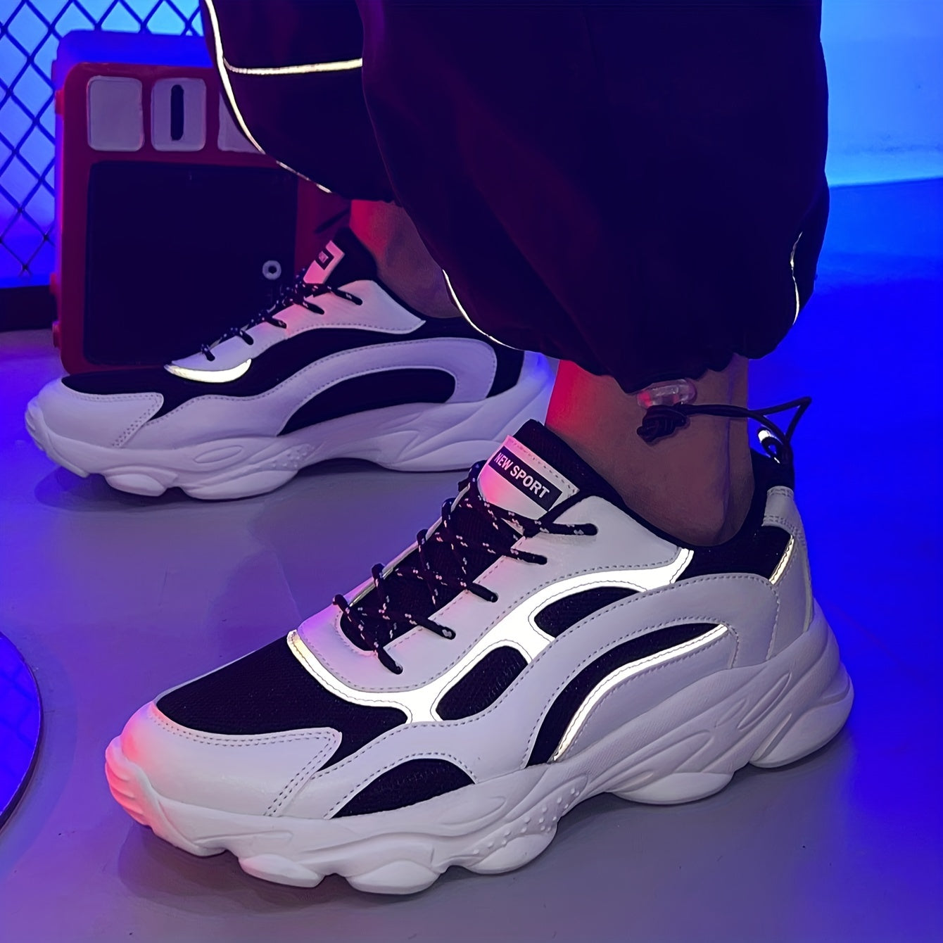 Men's Trendy Reflective Design Chunky Shoes, Comfy Non Slip Lace Up Vintage Sneakers For Men's Outdoor Activities