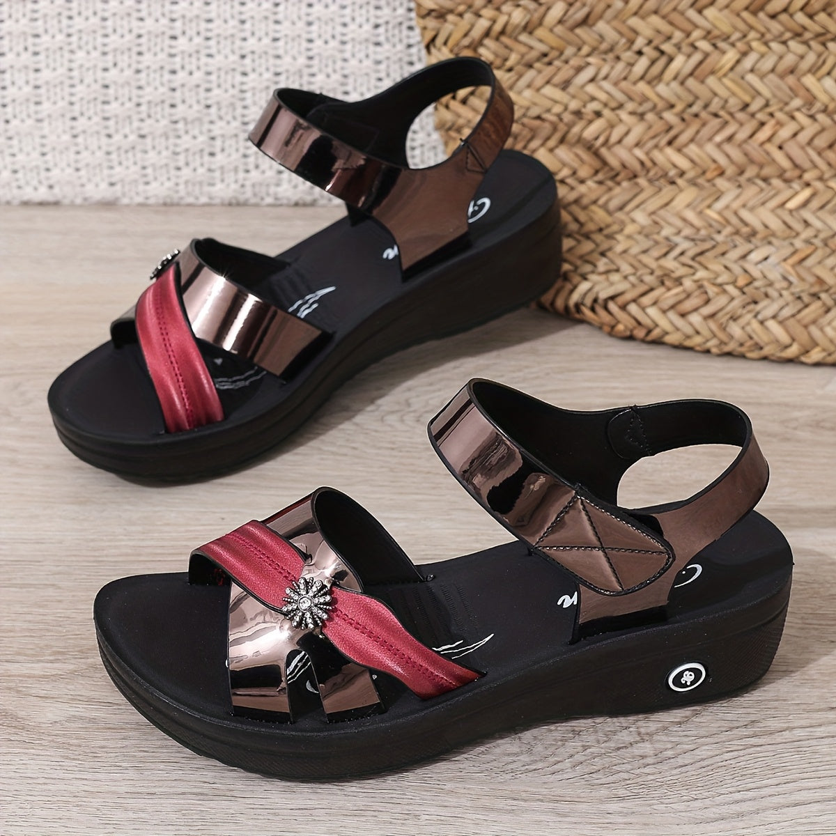 Women's Summer Platform Sandals - Casual Non-Slip Thick Sole Shoes with Closure, Open Toe Design, Faux Cover Upper Rubber Sole, Floral Decor, Perfect for Casual Attire, Comfortable Walking Stylish Platform Shoes Rubber