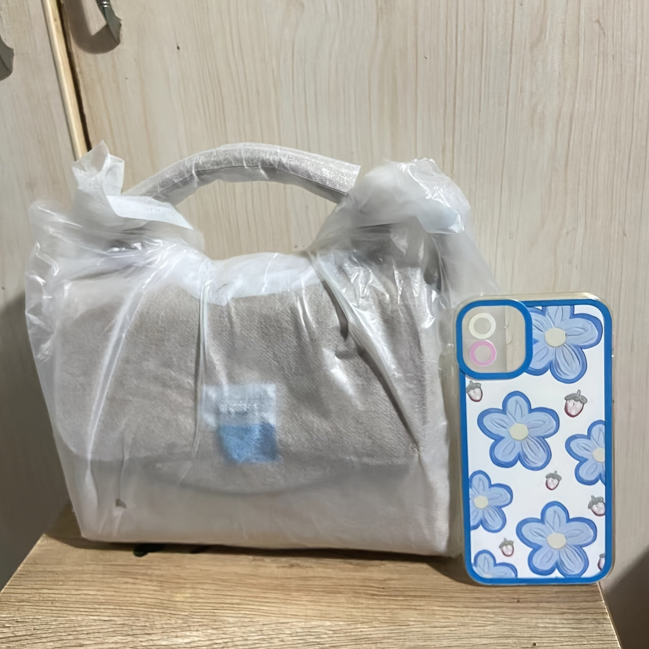 High-looking, light luxury, forest style 2024 new Dai Fei bag, hand-held, crossbody, single Handbag, versatile and fashionable small square bag