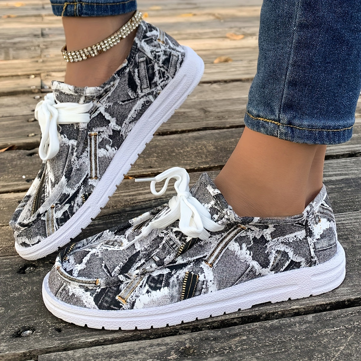 Women's Denim Print Flat Sneakers, Lightweight Round Toe Low Top Shoes, Casual Outdoor Walking Shoes plus size