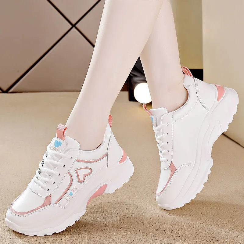 Women's Lightweight Low-Top Heart Lace-Up Sneakers for Casual Wear