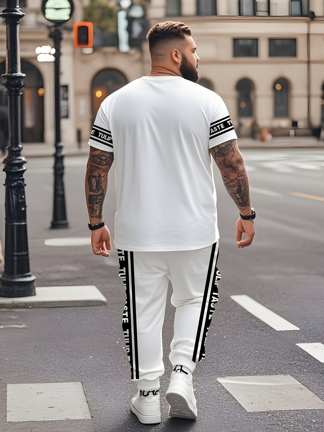 Black and White Striped Urban Style Large Size Men's Round Neck Short Sleeve T-shirt and Pants Black and White 3D Striped Mixed Print Simple Paris Letter Street Culture Short Sleeve T-shirt Urban Striped Letter Print Pants Fa