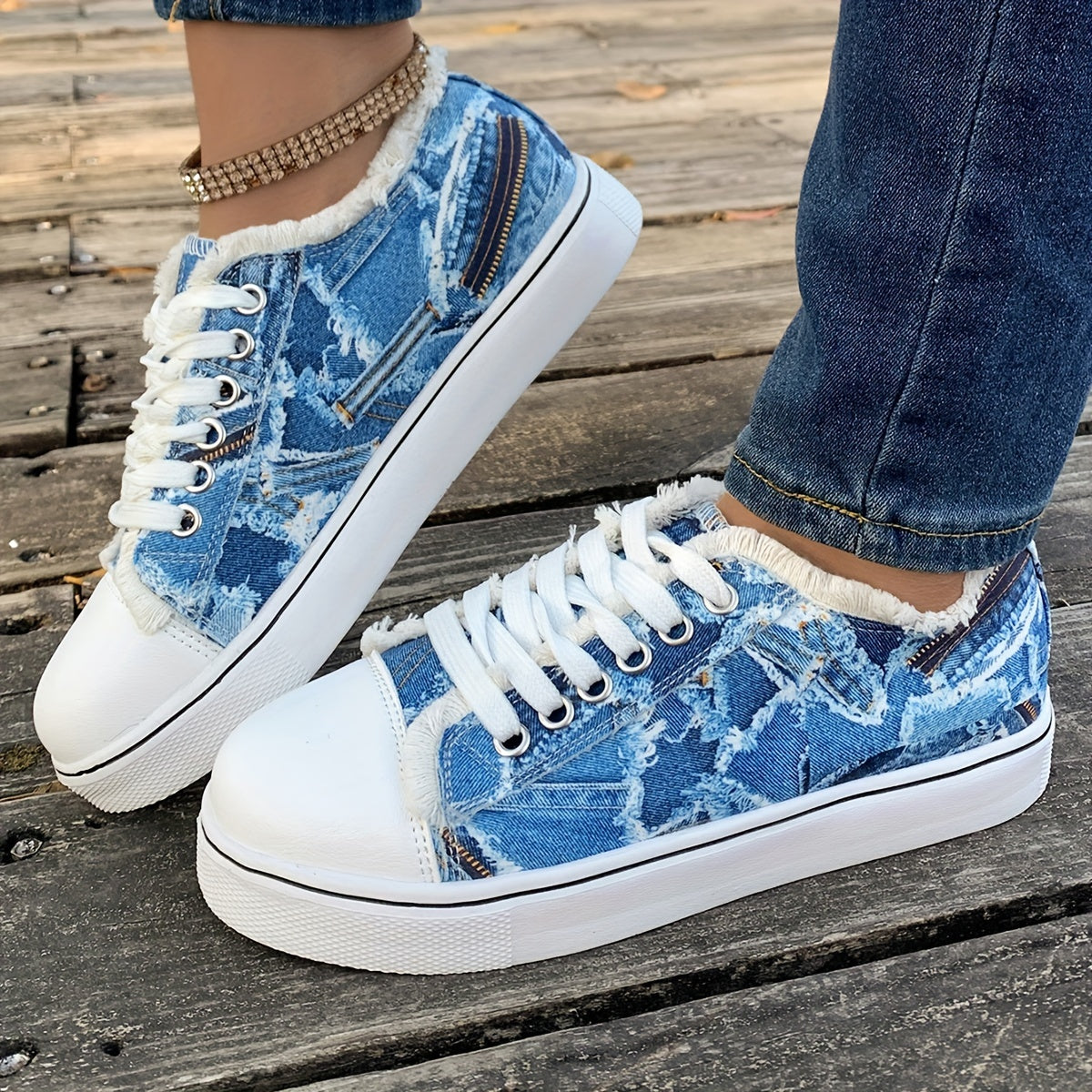 Women's Cartoon Print Sneakers, Lace Up Lightweight Soft Sole Skate Shoes, Low-top Walking Comfy Shoes plus size