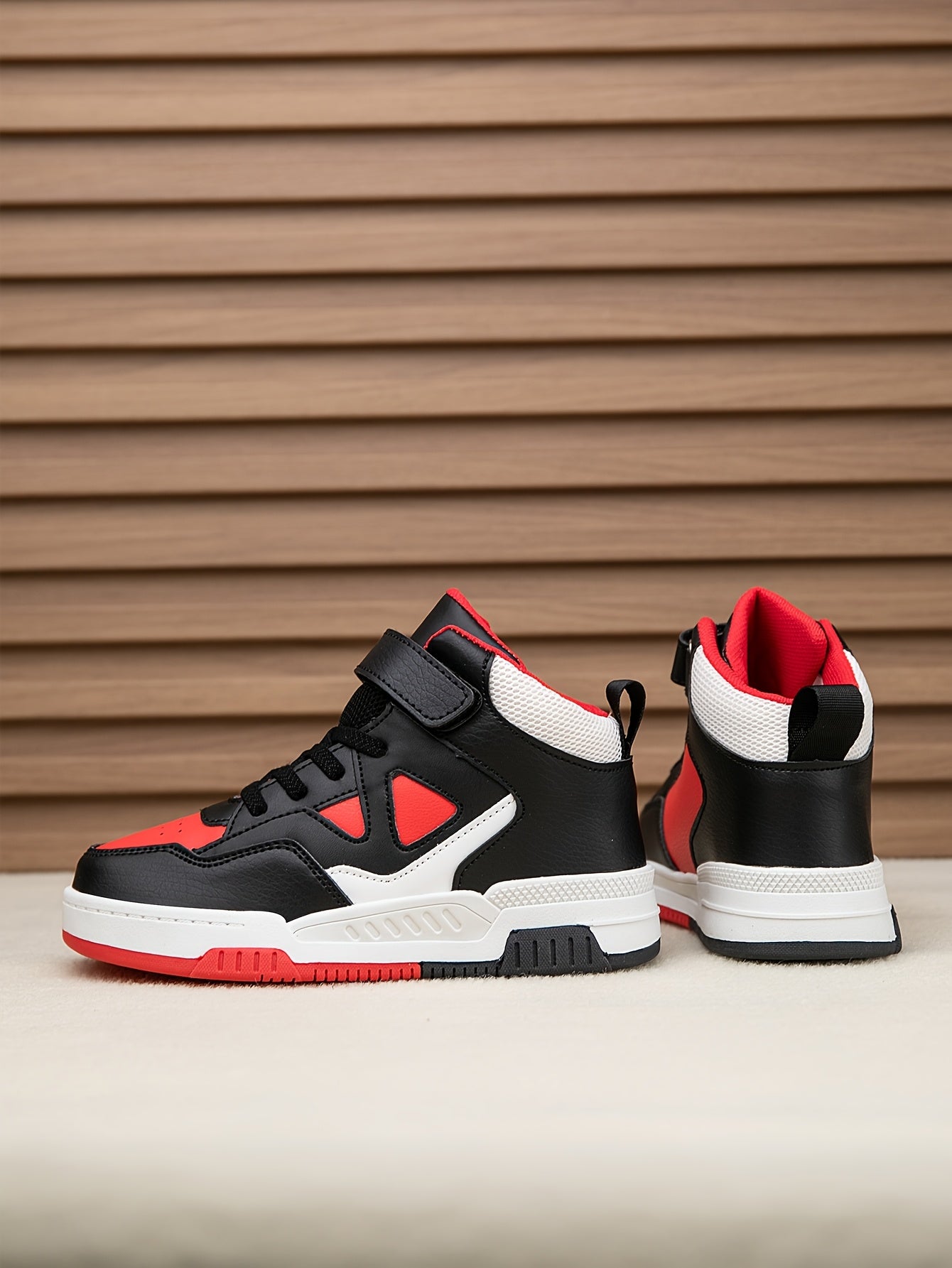 Youngsters' High-Top Sneakers with Color Block Design - Breathable, Non-Slip & Durable for Boys and Girls - Perfect for Outdoor Activities & Casual Attire