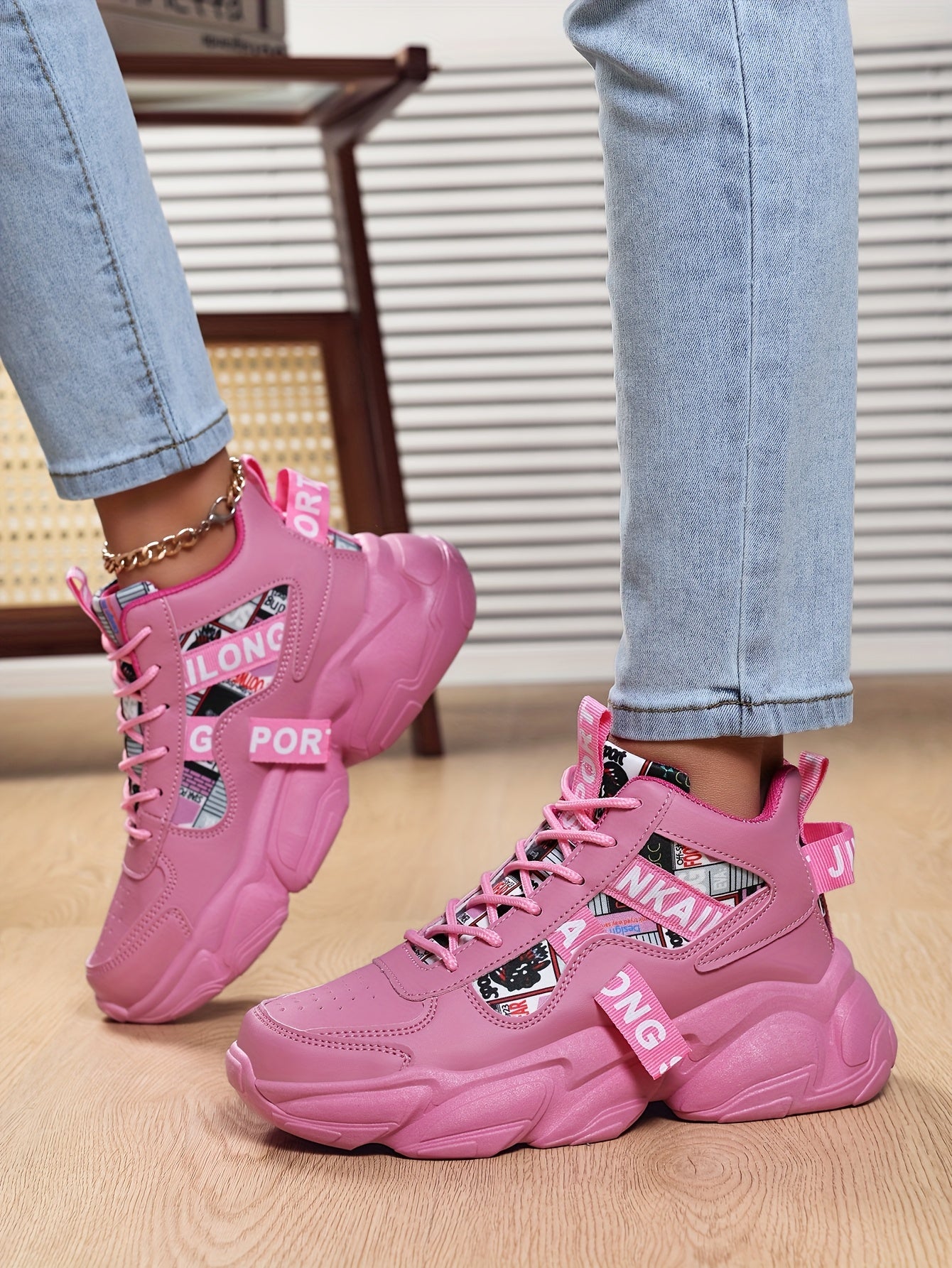 Women'S High-Top Plaid Skate Sneakers - Lightweight, Non-Slip, Shock-Absorbing Sneakers with EVA Sole, Synthetic Faux Leather Upper Fabric Lining for All-Season Sports and Casual Wear, Casual Sneakers Stylish Lace-Up Shoe