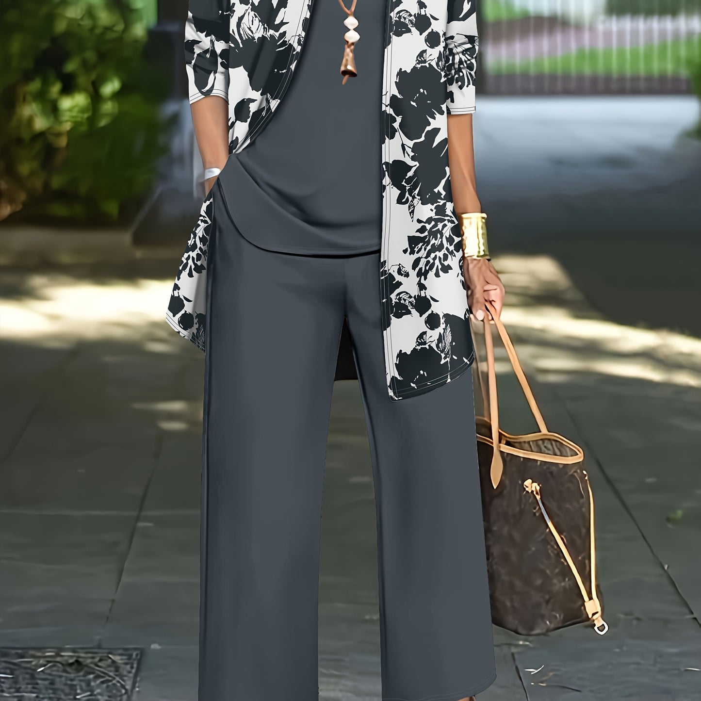 Plus Size, A three-piece set of elegant and unique female plus-size floral printed top and solid-colored vest and trousers