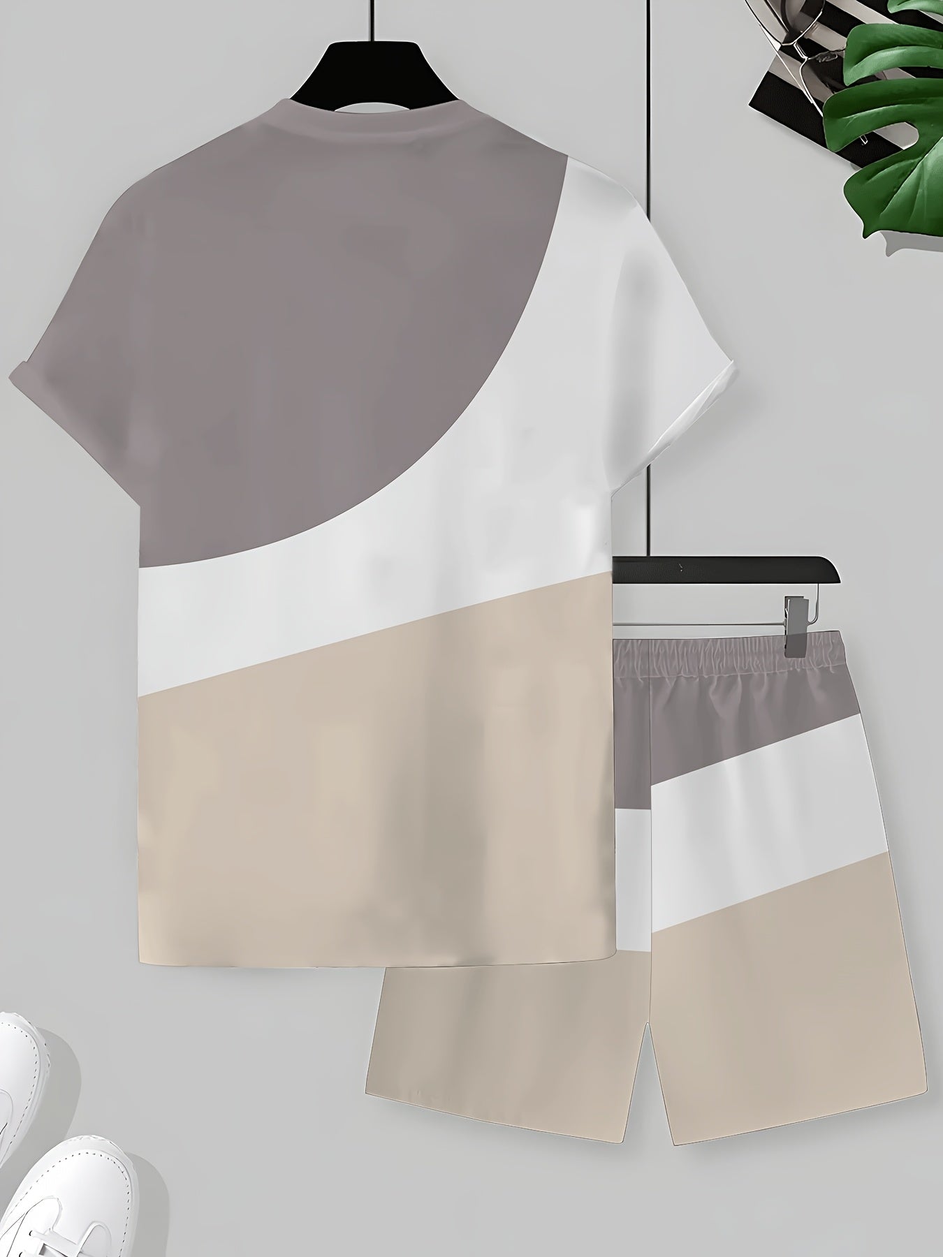 1 Set of 2pcs 3D Letter Print Fashion Tri-Color Men's Summer Fresh T-Shirt and Shorts Set, Slightly Stretchy Polyester Knit Fabric, Regular Fit, Suitable for Outdoor Activities and Family Gatherings