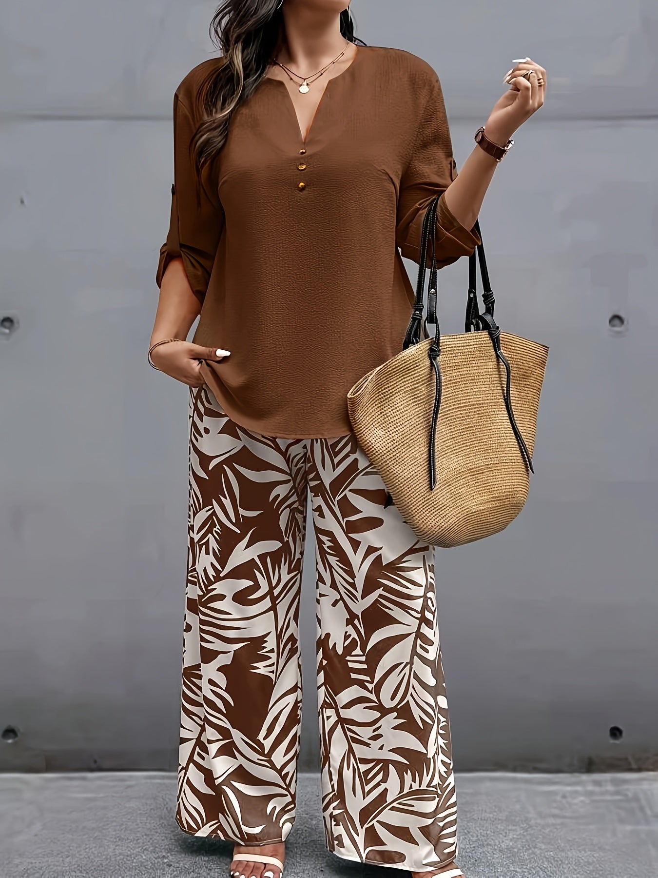 Summer Women's Fashionable New Short-Sleeve Pullover V-Neck Solid Color Top with Plant Print Wide-Leg Pants Two-Piece Set