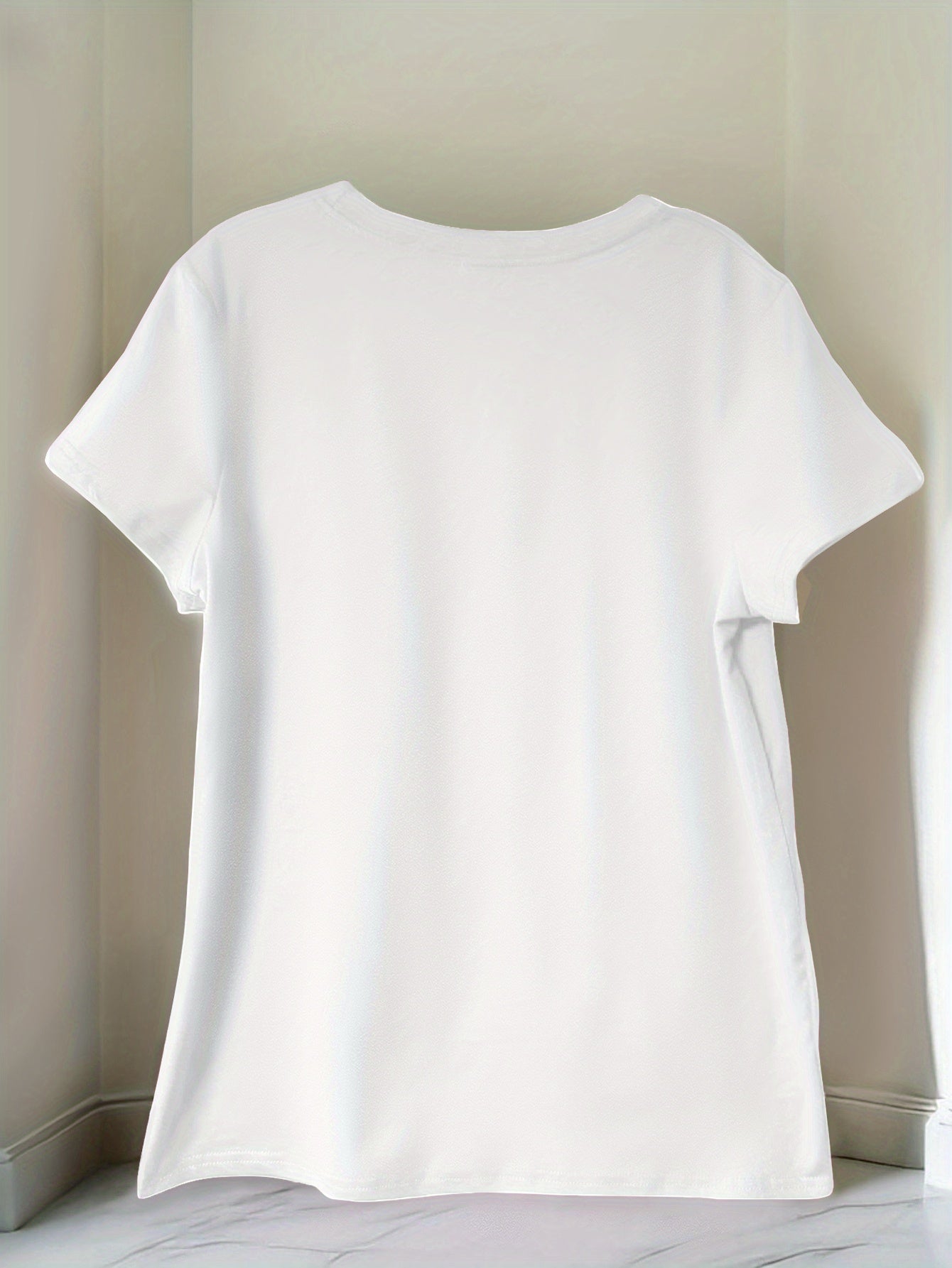 New Arrival: Paris Creative Letter Pattern Printed T-Shirt, Suitable for Women'S Casual Wear, Vacations, Short Sleeves, Round Neck, Spring And Summer, Machine Washable, New Women'S Clothing, Versatile for Outings And Sports.