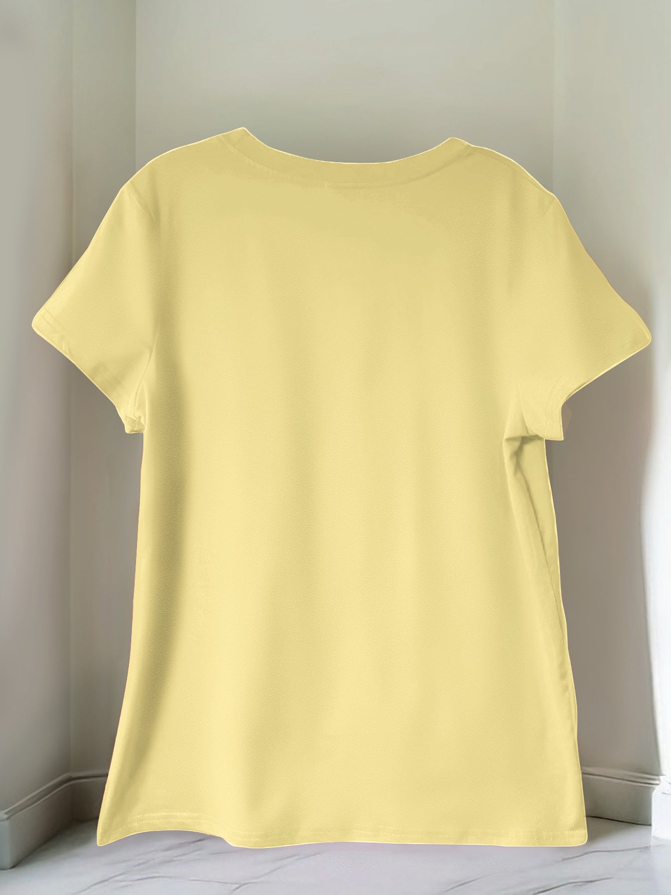 New Arrival: Paris Creative Letter Pattern Printed T-Shirt, Suitable for Women'S Casual Wear, Vacations, Short Sleeves, Round Neck, Spring And Summer, Machine Washable, New Women'S Clothing, Versatile for Outings And Sports.
