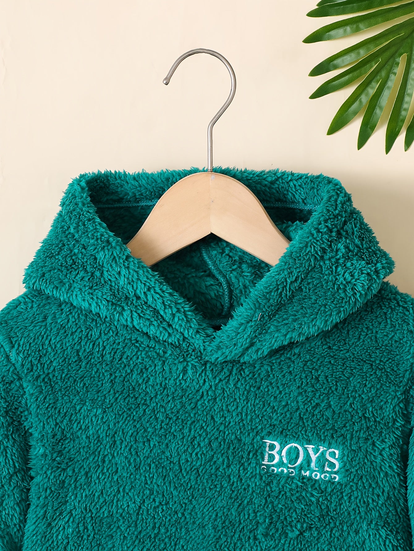 Boys' Autumn/Winter Simple Plush Warm Letter Print Hooded Sweatshirt Top + Thermal Jogger Pants Set for Outdoor Play, Long-Sleeve Cold Weather Two-Piece, Perfect for Outdoor