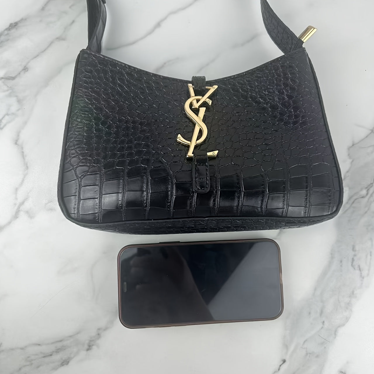 Fashionable and Trendy Single-shoulder Bag, 2025 Summer New Style, Elegant and Minimalist Niche Design Small Square Bag