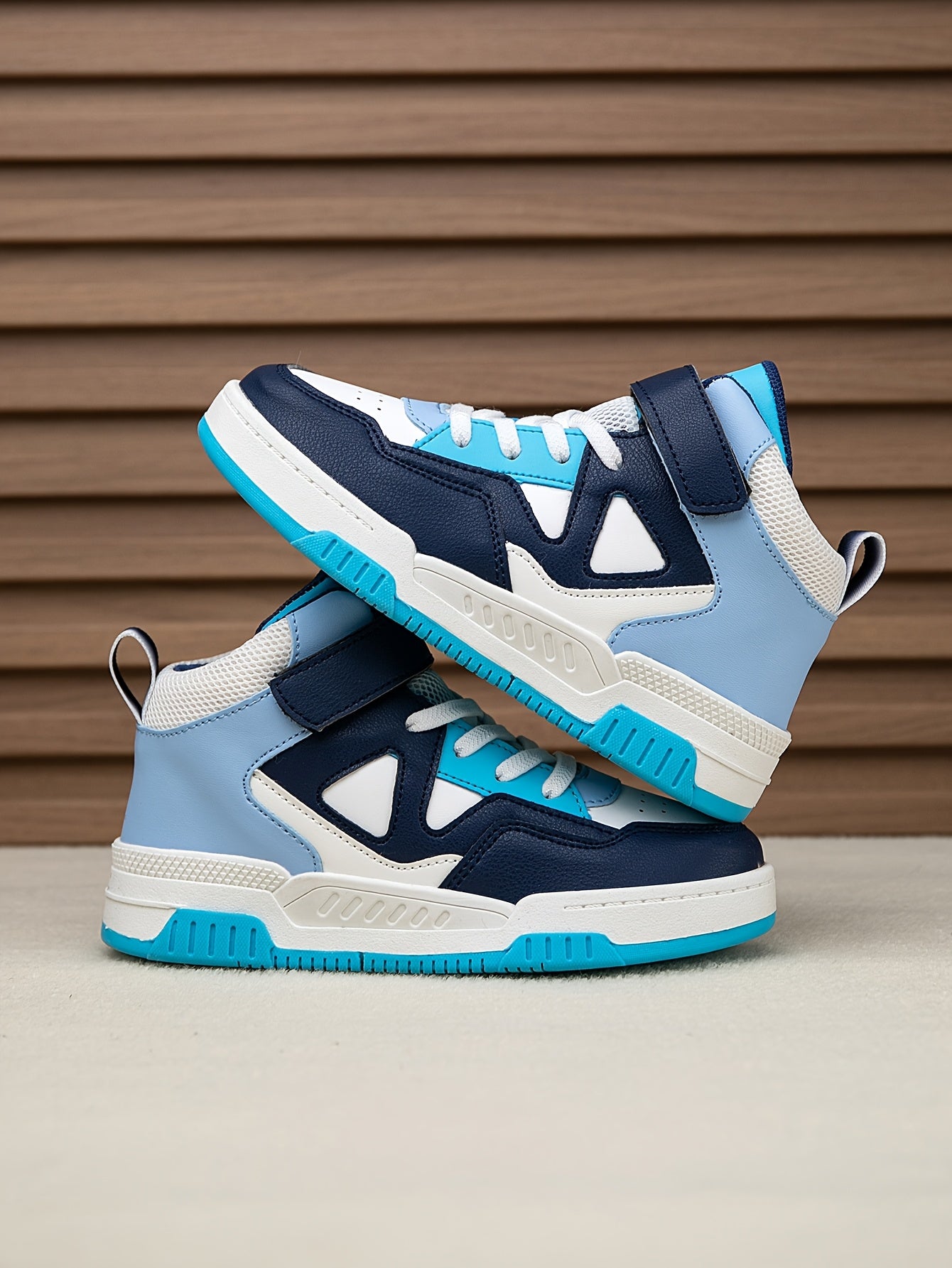Youngsters' High-Top Sneakers with Color Block Design - Breathable, Non-Slip & Durable for Boys and Girls - Perfect for Outdoor Activities & Casual Attire