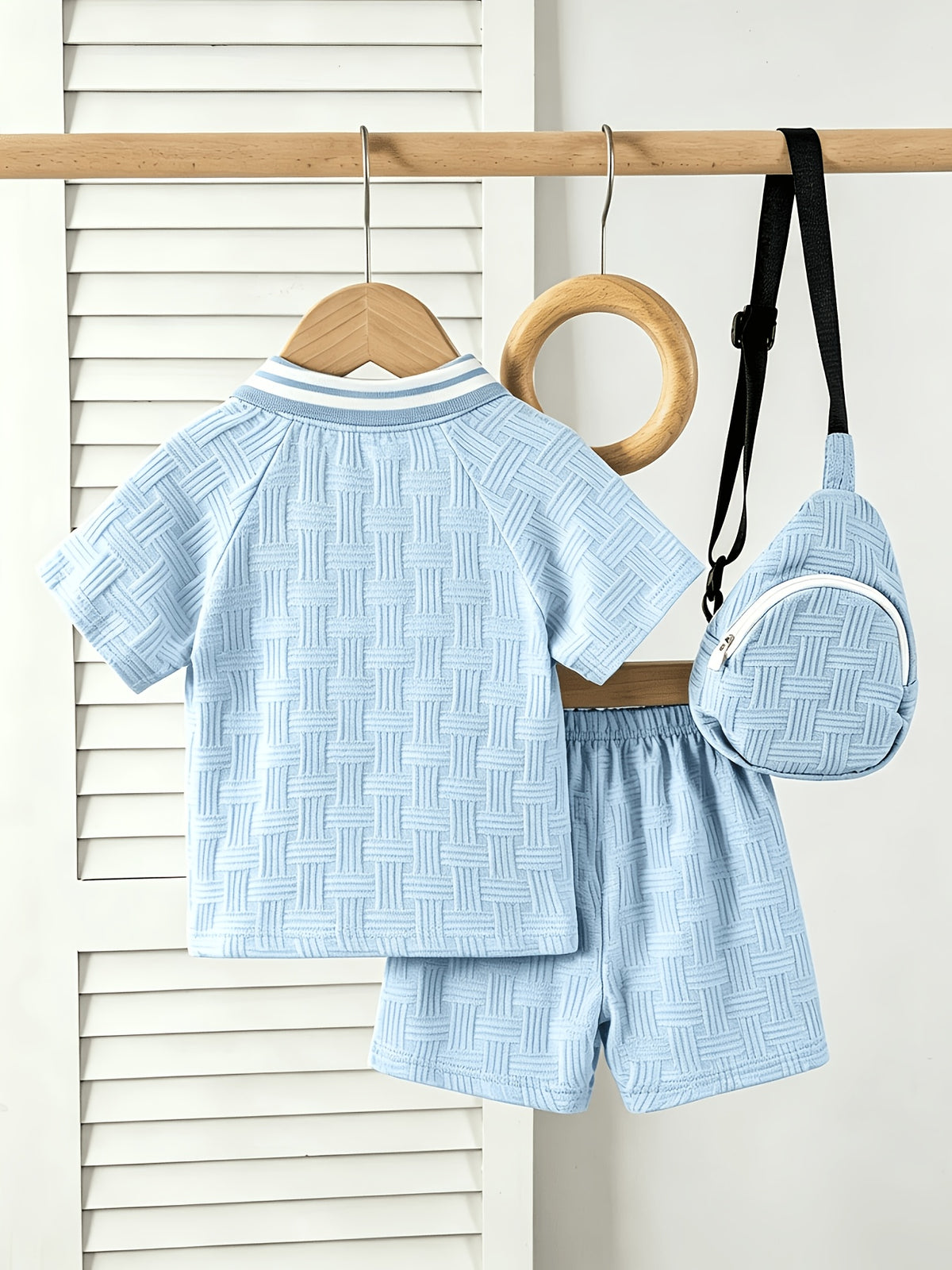 Boys' Summer Casual 3-Piece Set with Bear Patch & Shorts