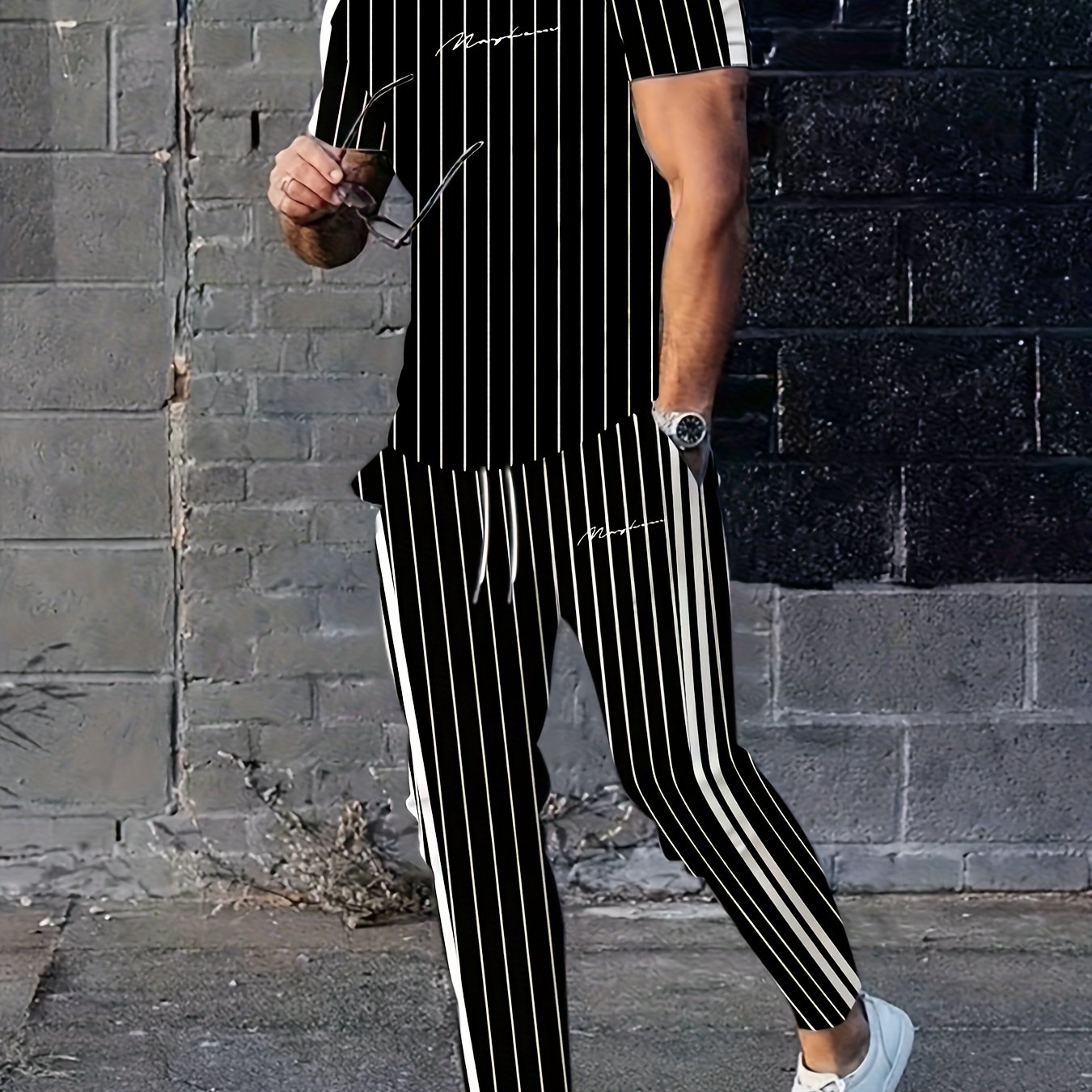 Summer Men's Striped Vertical Stripe 3D Print Casual Sports Short Sleeve Suit Fitness Sportswear Shorts T-shirt Men's Set Outdoor Sports Drawstring Pocket Hoodie Two-piece Set