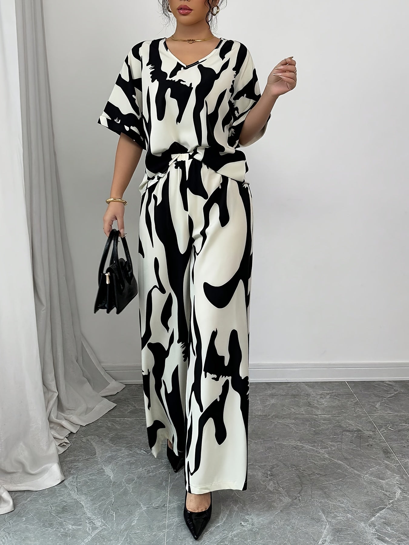 -Yy0207476-2pcs Women'S V-Neck Short-Sleeved Black And White Printed Casual Top And Pants Set