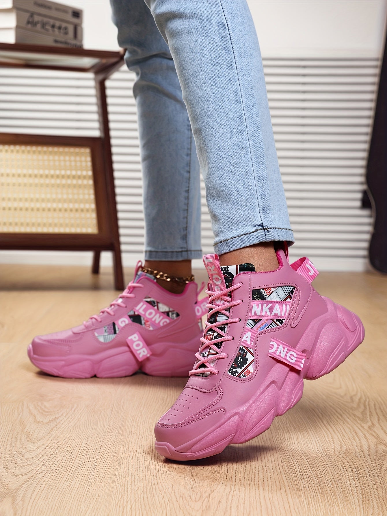 Women'S High-Top Plaid Skate Sneakers - Lightweight, Non-Slip, Shock-Absorbing Sneakers with EVA Sole, Synthetic Faux Leather Upper Fabric Lining for All-Season Sports and Casual Wear, Casual Sneakers Stylish Lace-Up Shoe