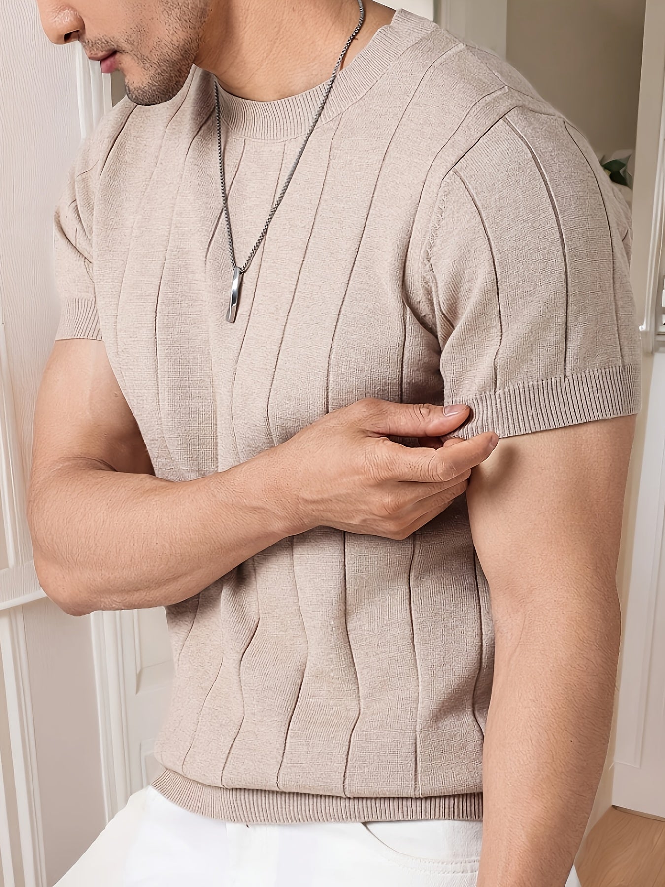 Men's Slim Fit Striped Textured Knit Crew Neck T-Shirt - High Elasticity Short Sleeve Casual Top for Spring/Autumn, Breathable Daily Leisurewear, Spring Fashion, Classic Style, Durable Construction, Pullover Shirt, Stylish Me