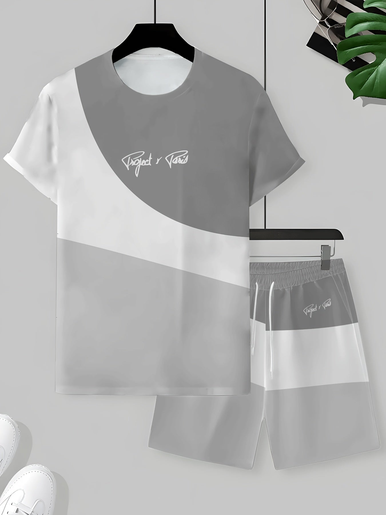 1 Set of 2pcs 3D Letter Print Fashion Tri-Color Men's Summer Fresh T-Shirt and Shorts Set, Slightly Stretchy Polyester Knit Fabric, Regular Fit, Suitable for Outdoor Activities and Family Gatherings