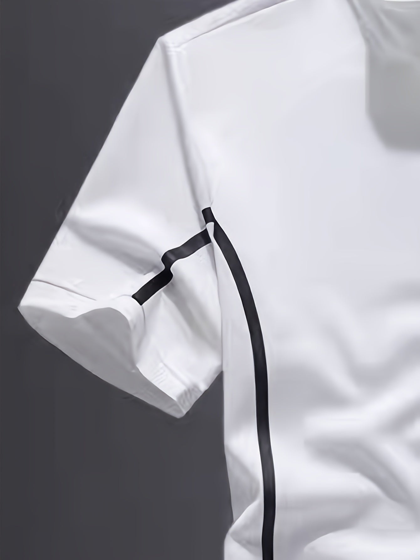 Men's Fashion Stripe Casual Suit, 2pcs Stylish Stand Collar Zippered Breathable Outfit with Short Sleeve T-Shirt and Drawstring Pants for Summer Wear