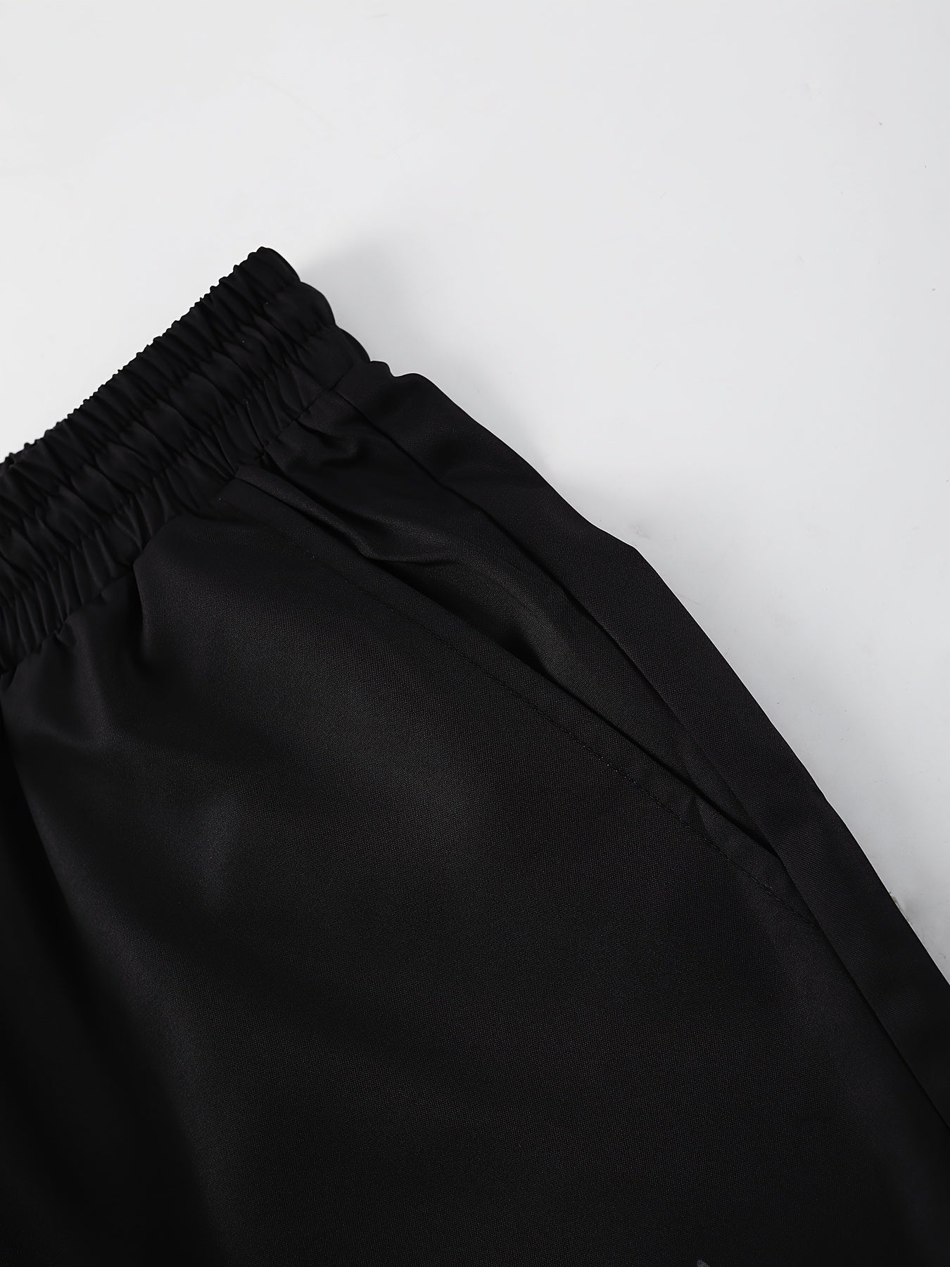 Men'S Suit with a Baroque Print Short-Sleeve Button-Up Shirt And Drawstring Side Pocket Shorts, Two-Piece Loungewear Set.