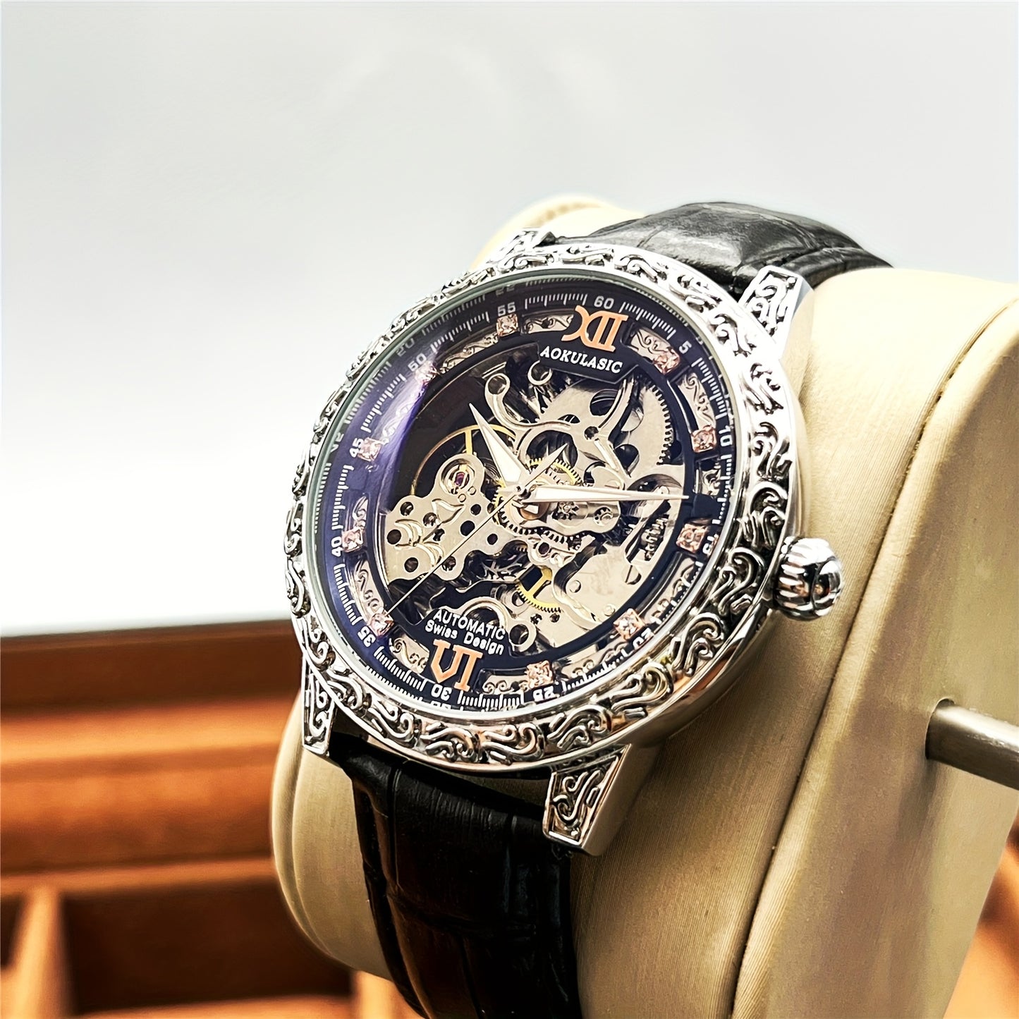 Vintage Hollow Carved Automatic Mechanical Men'S Watch, Fashionable Luxury Men'S Watch, High-end Thickened Mechanical Style Hip-Hop Party Wristwatch, Without Battery