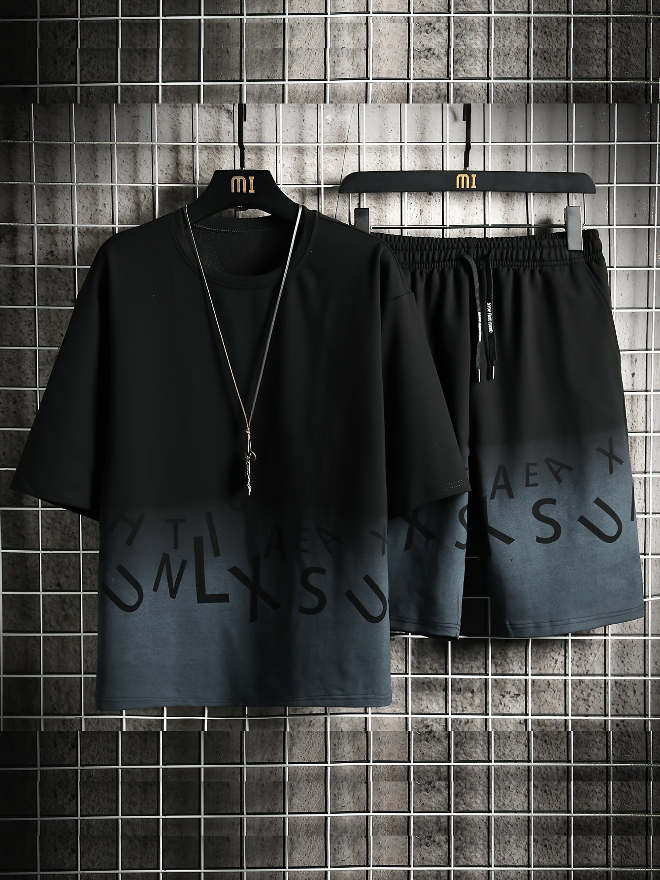 2-piece Men's Stylish Gradient Summer Outfit Set, Men's Short Sleeve Cotton Blend T-shirt & Drawstring Shorts Set