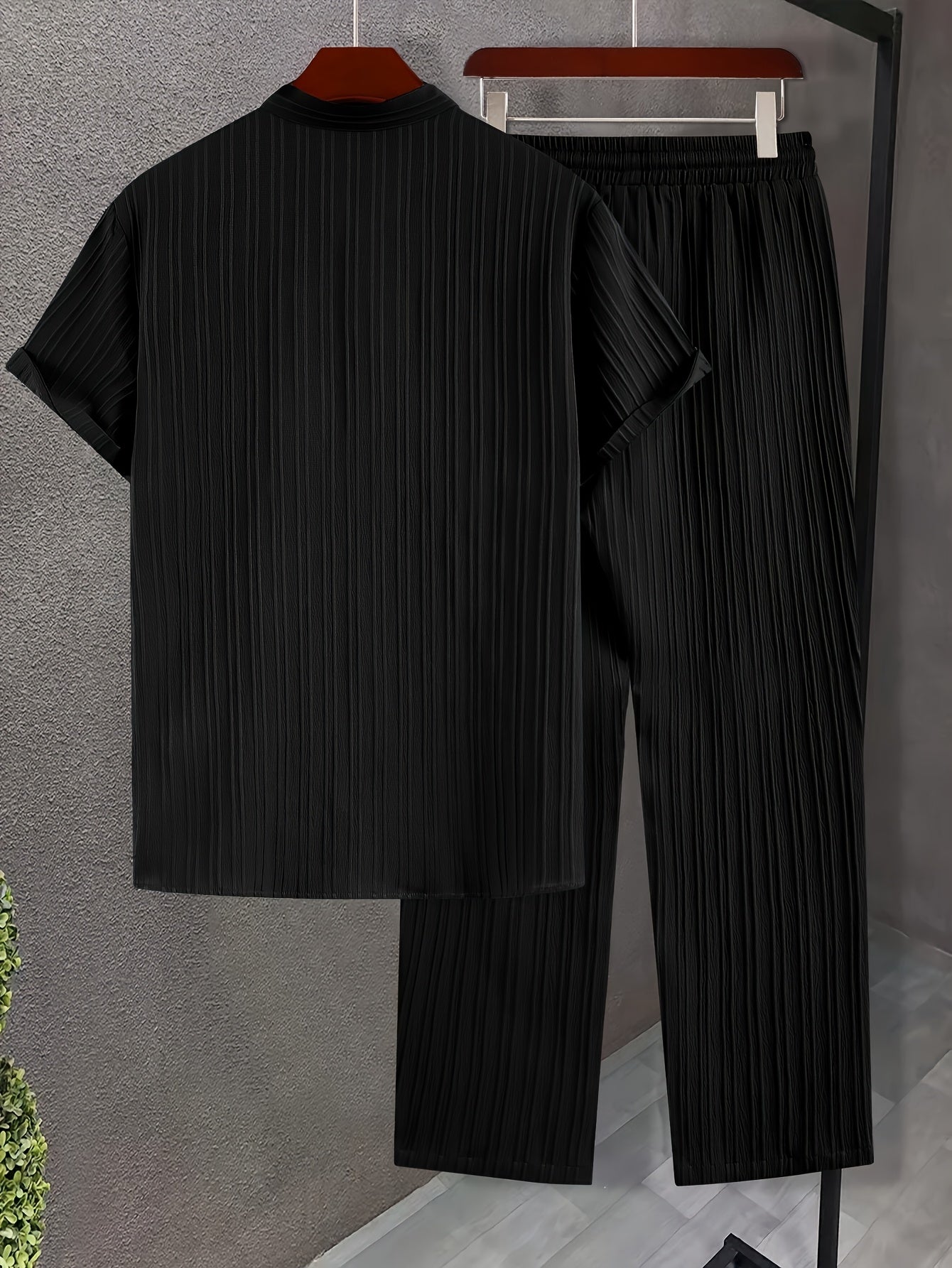Men's New Trendy Textured Wave Stripe Short Sleeve Long Pants Casual Suit